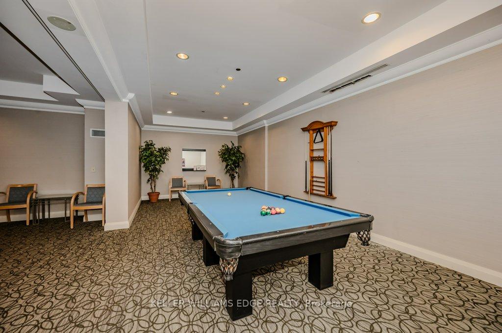 2 Bedrooms Condo at 1150 Parkwest, Mississauga For sale