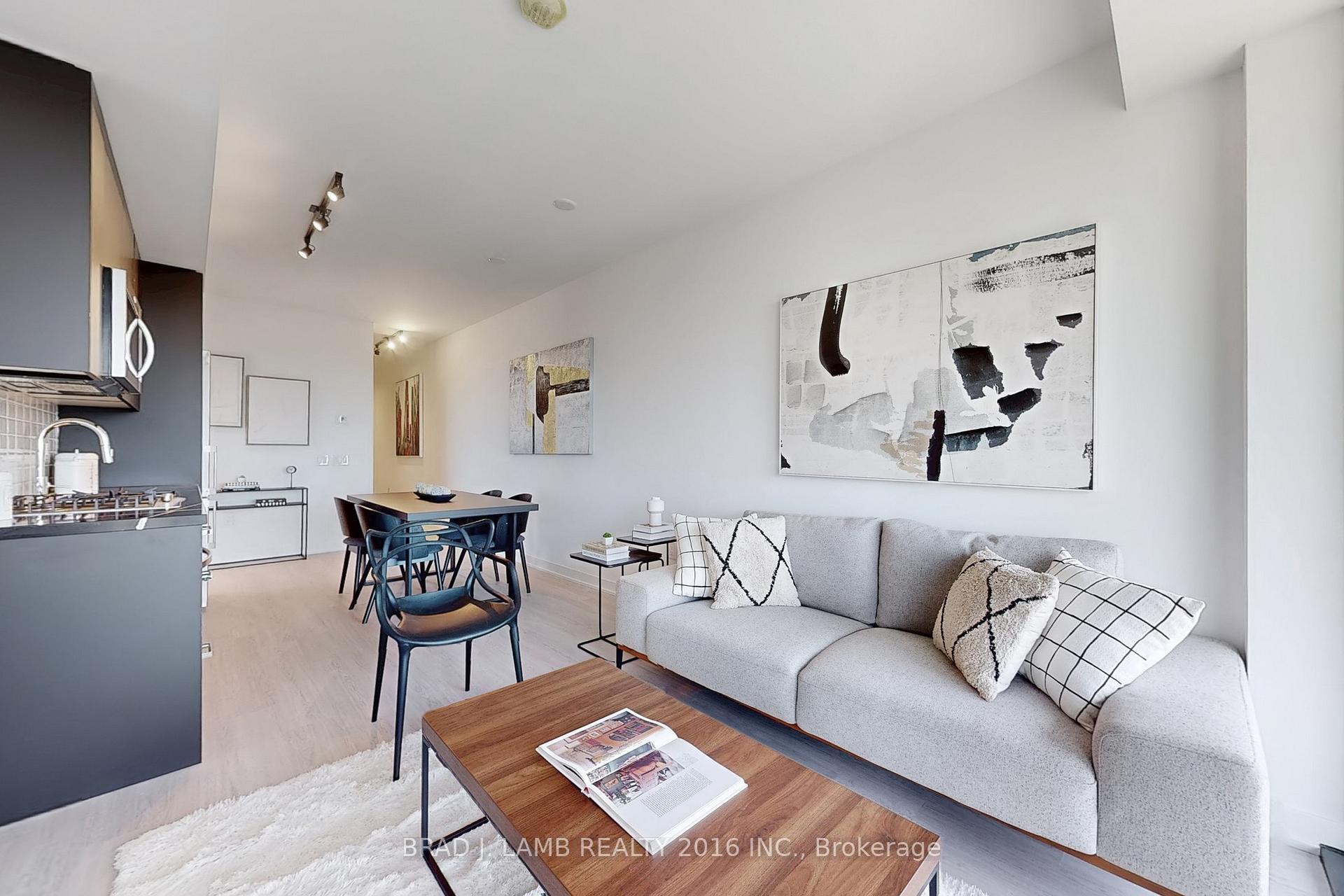2 Bedrooms Condo at 195 McCaul, Toronto For sale