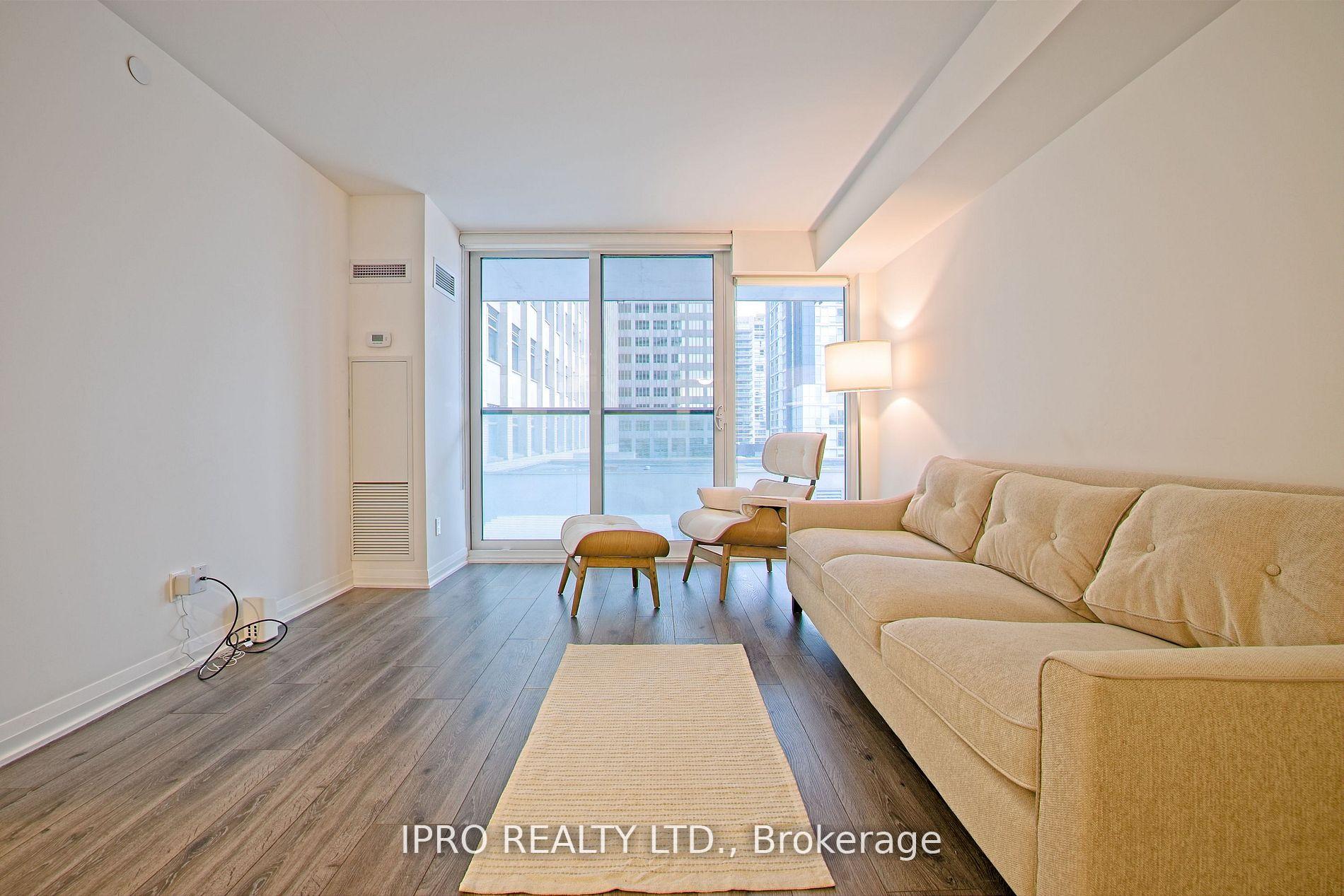 1 Bedroom Condo at 99 Foxbar, Toronto For sale
