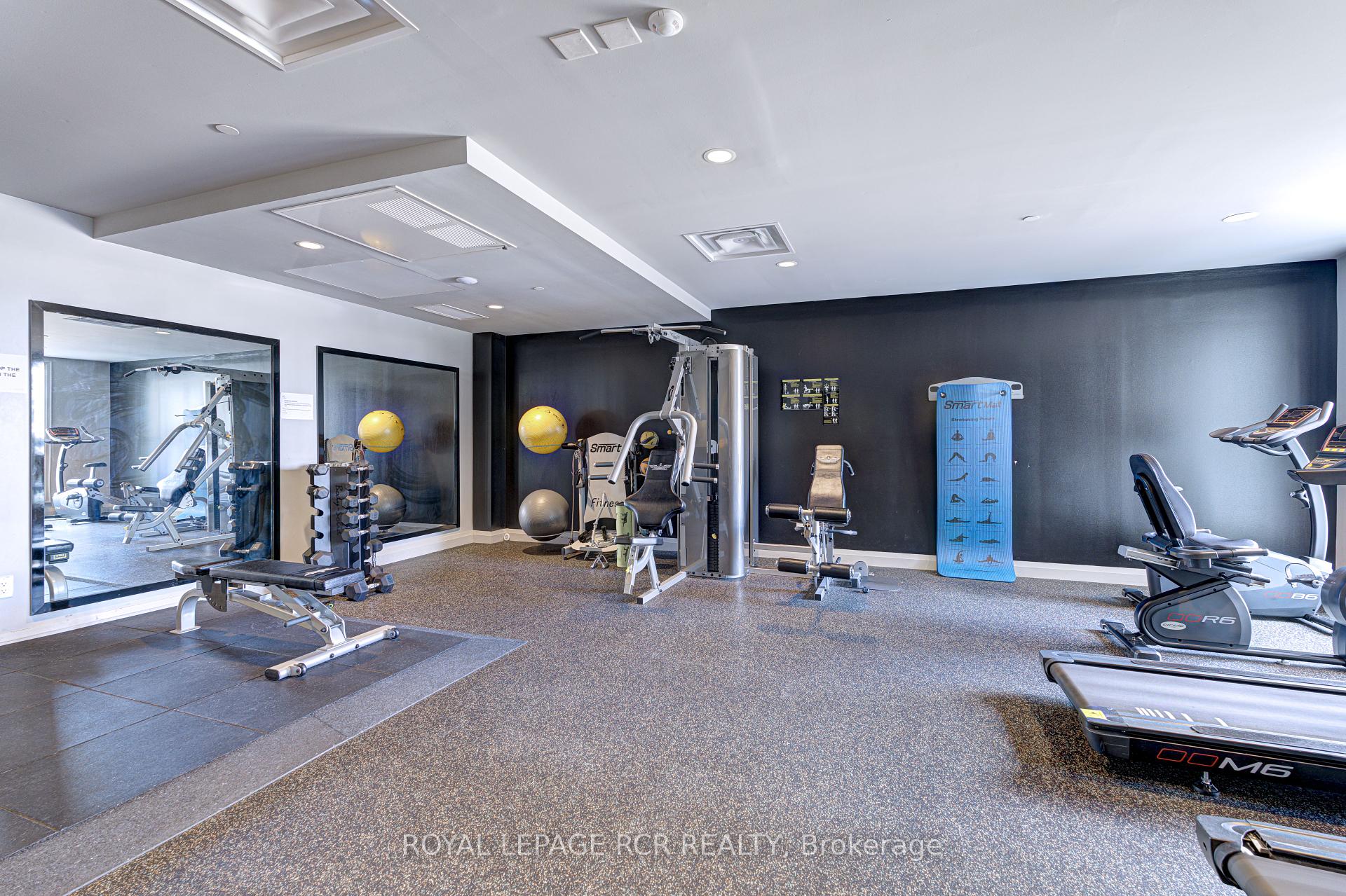 1 Bedroom Condo at 95 Dundas, Oakville For sale