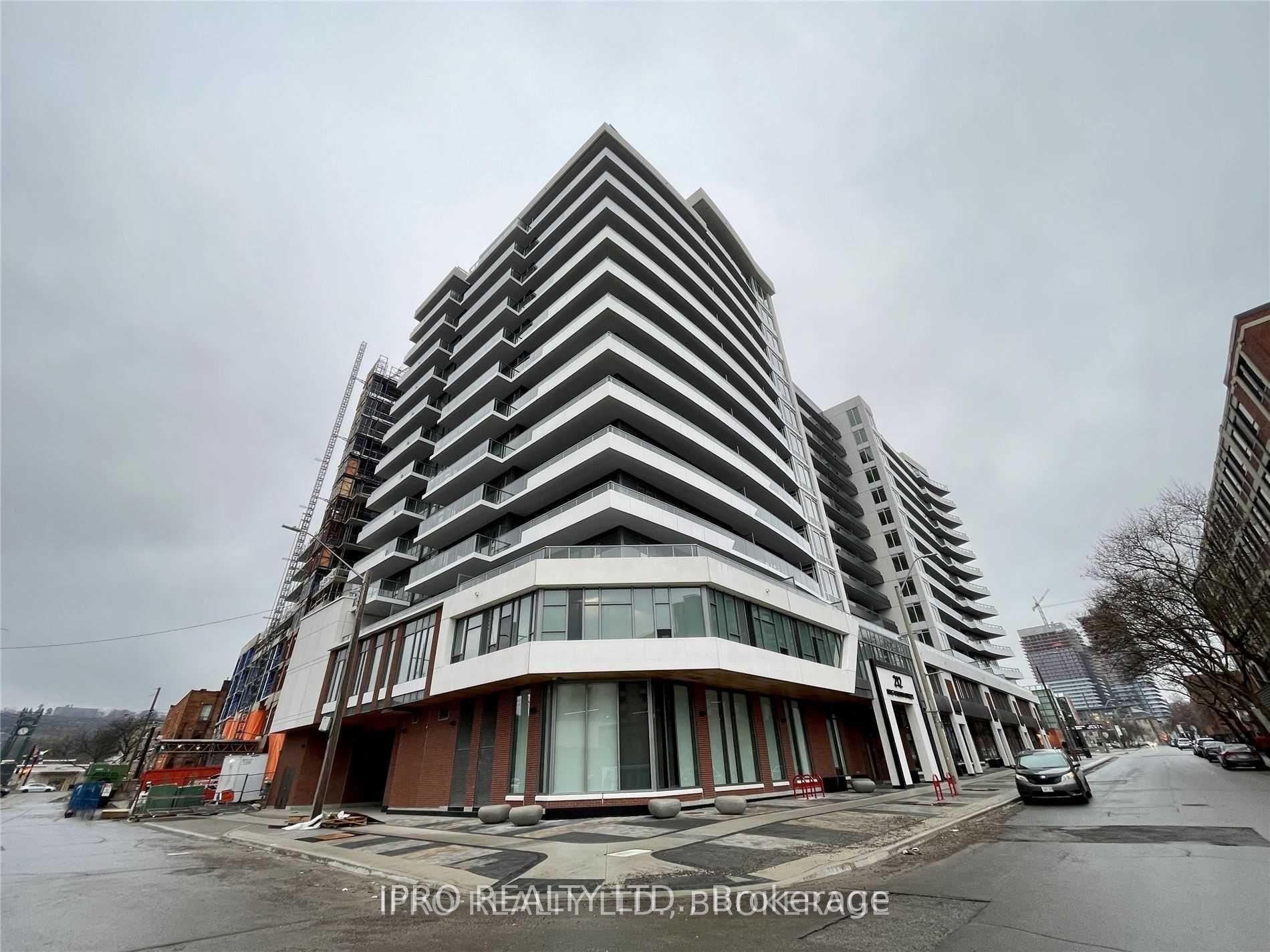 2 Bedrooms Condo at 212 King William,  Hamilton For sale