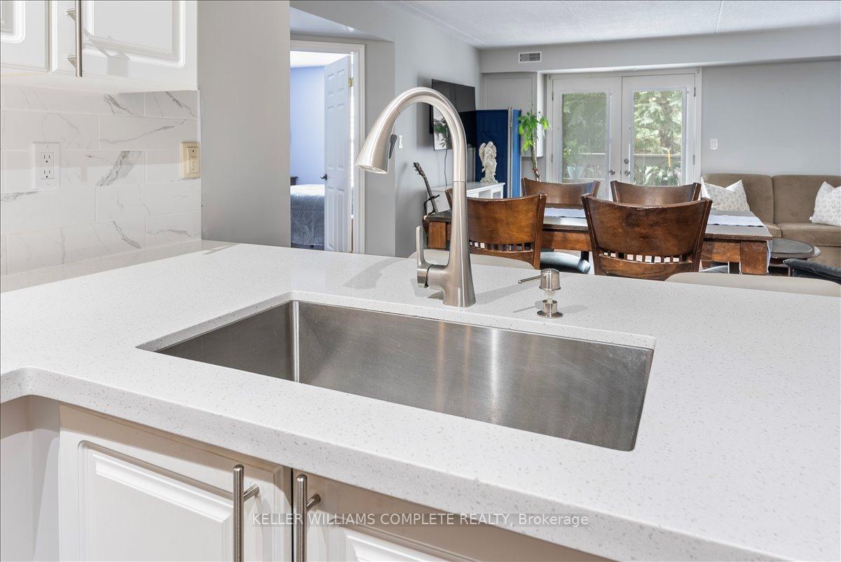 2 Bedrooms Condo at 2010 CLEAVER,  Burlington For sale