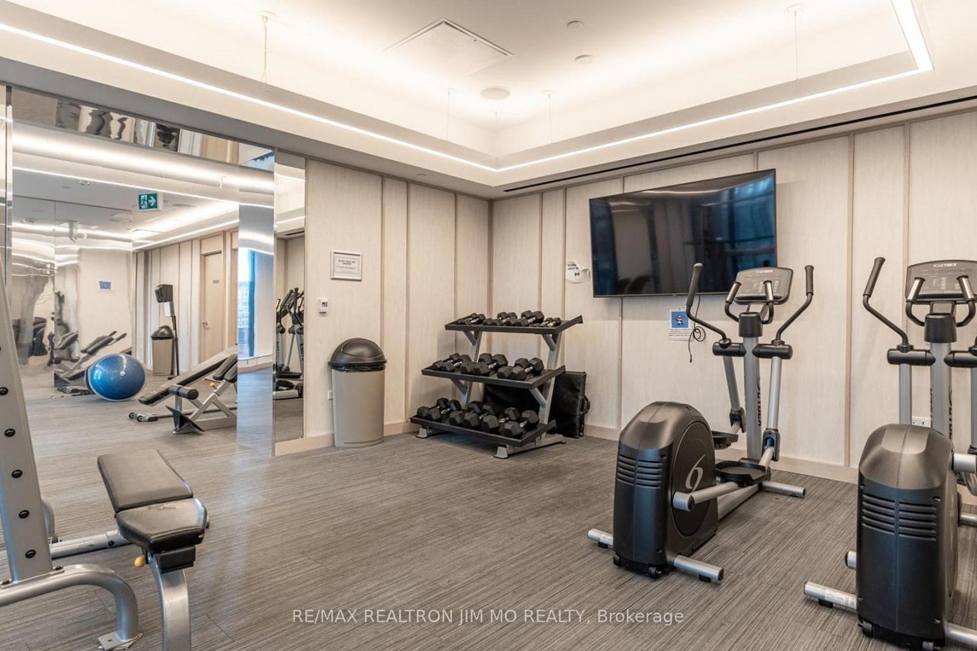 1 Bedroom Condo at 125 Blue Jays,  Toronto For sale