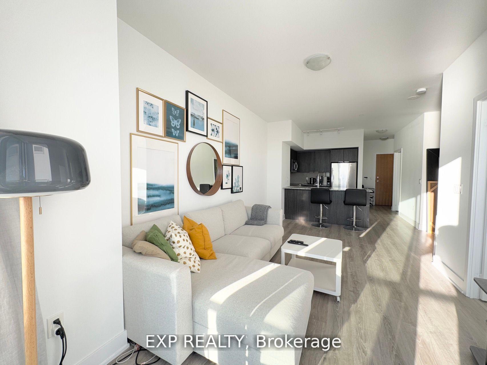 2 Bedrooms Condo at 20 Shore Breeze, Toronto For sale