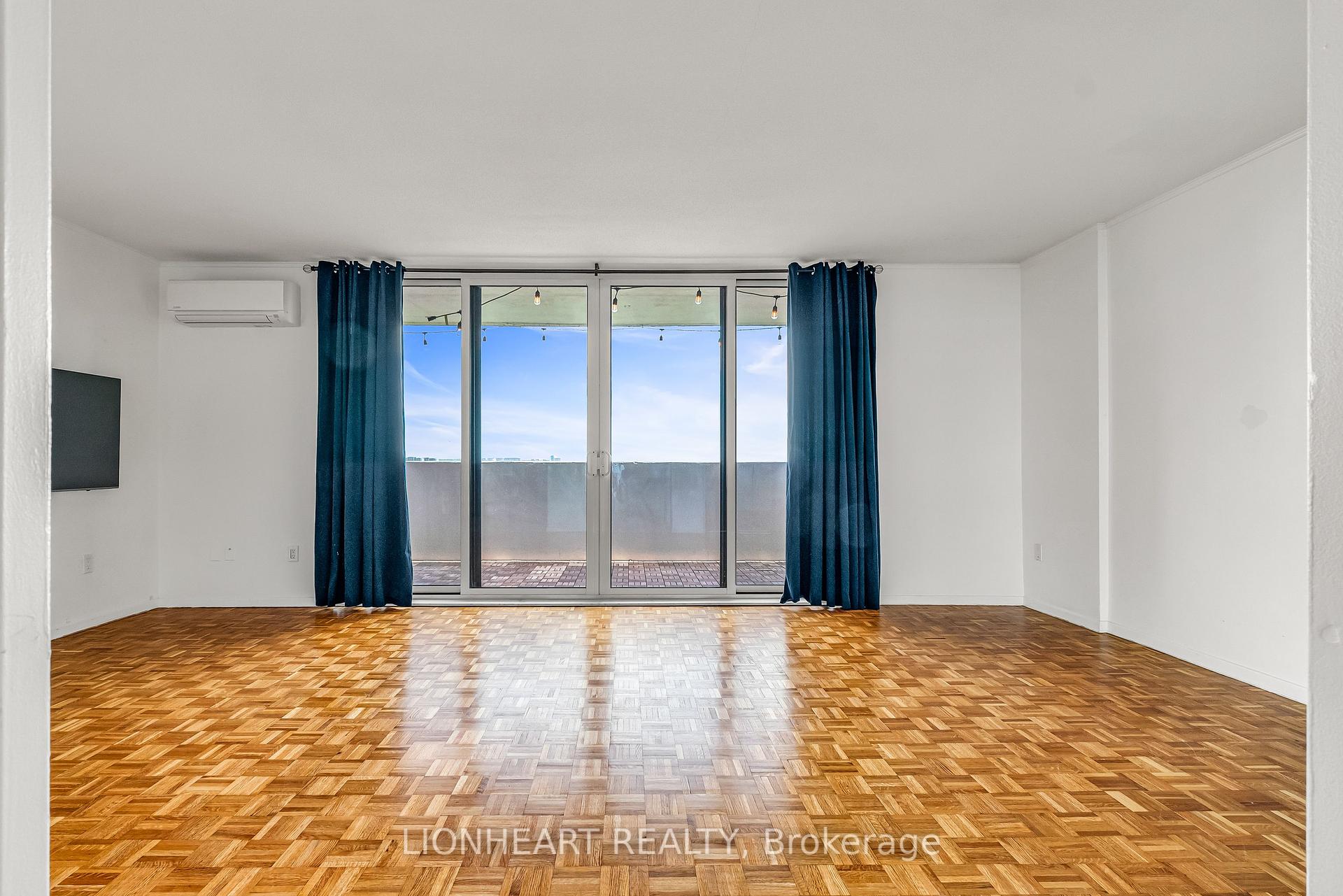 Condo at 40 Homewood, Toronto For sale