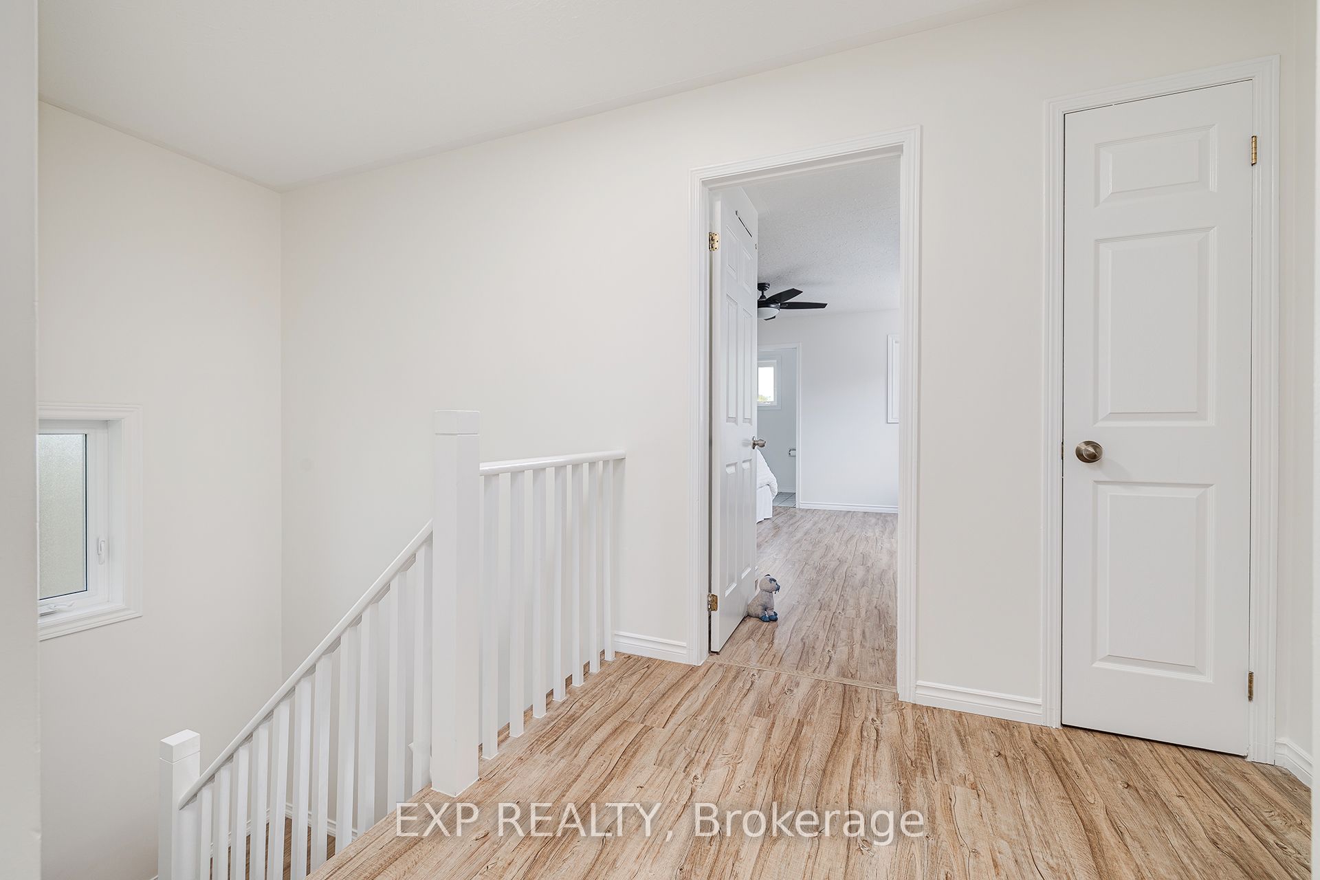 172 Queen Street W