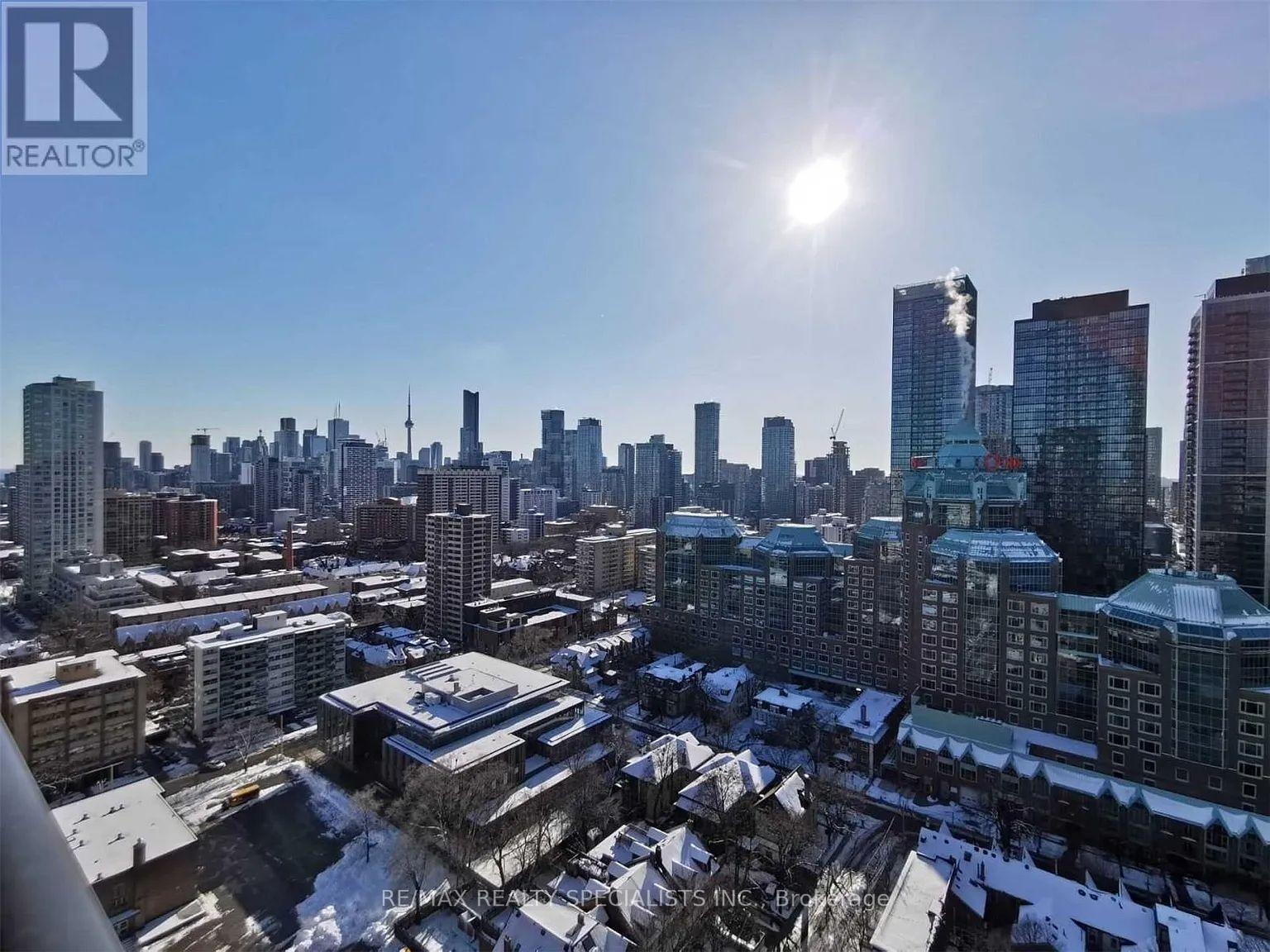 2 Bedrooms Condo at 28 Linden, Toronto For sale