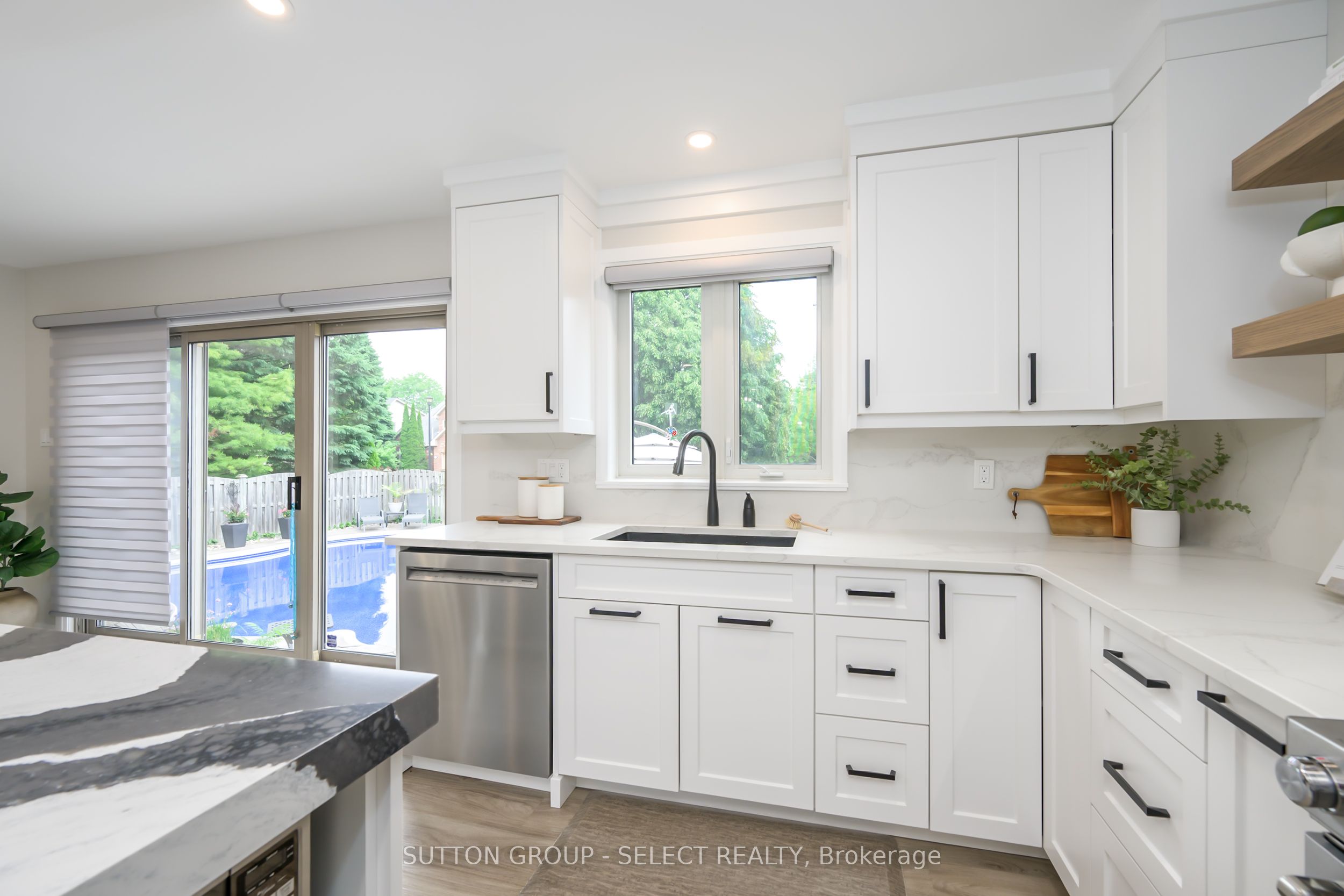 42 Pinebrook Court