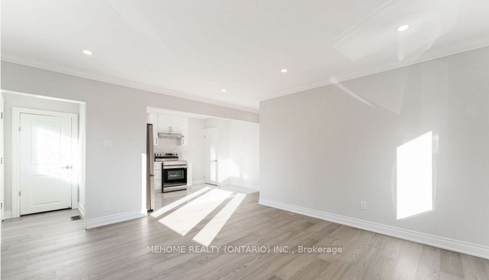 33 Ellington Drive, #Main