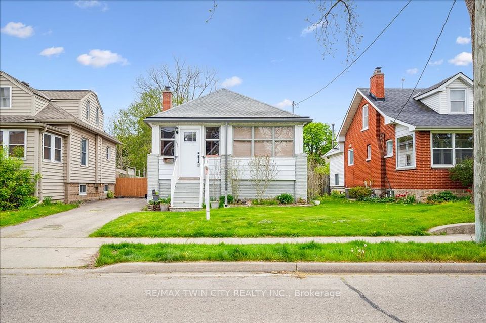 1355 QUEENSTON