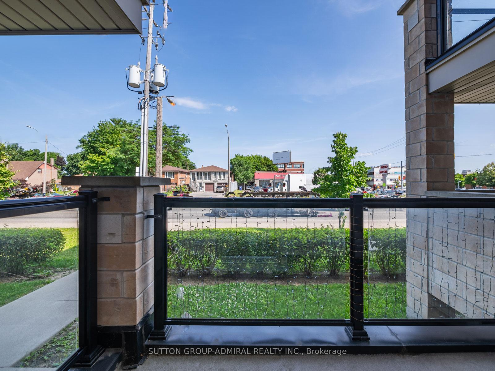 3 Bedrooms Condo at 2315 Sheppard, Toronto For sale
