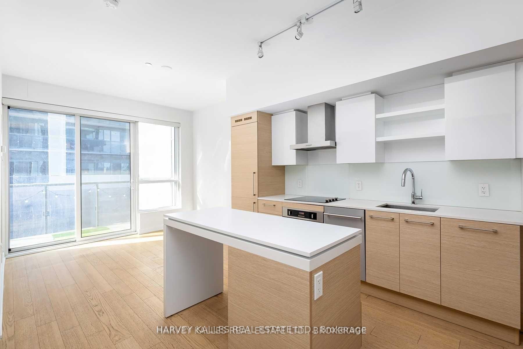 1030 King Street W 1002