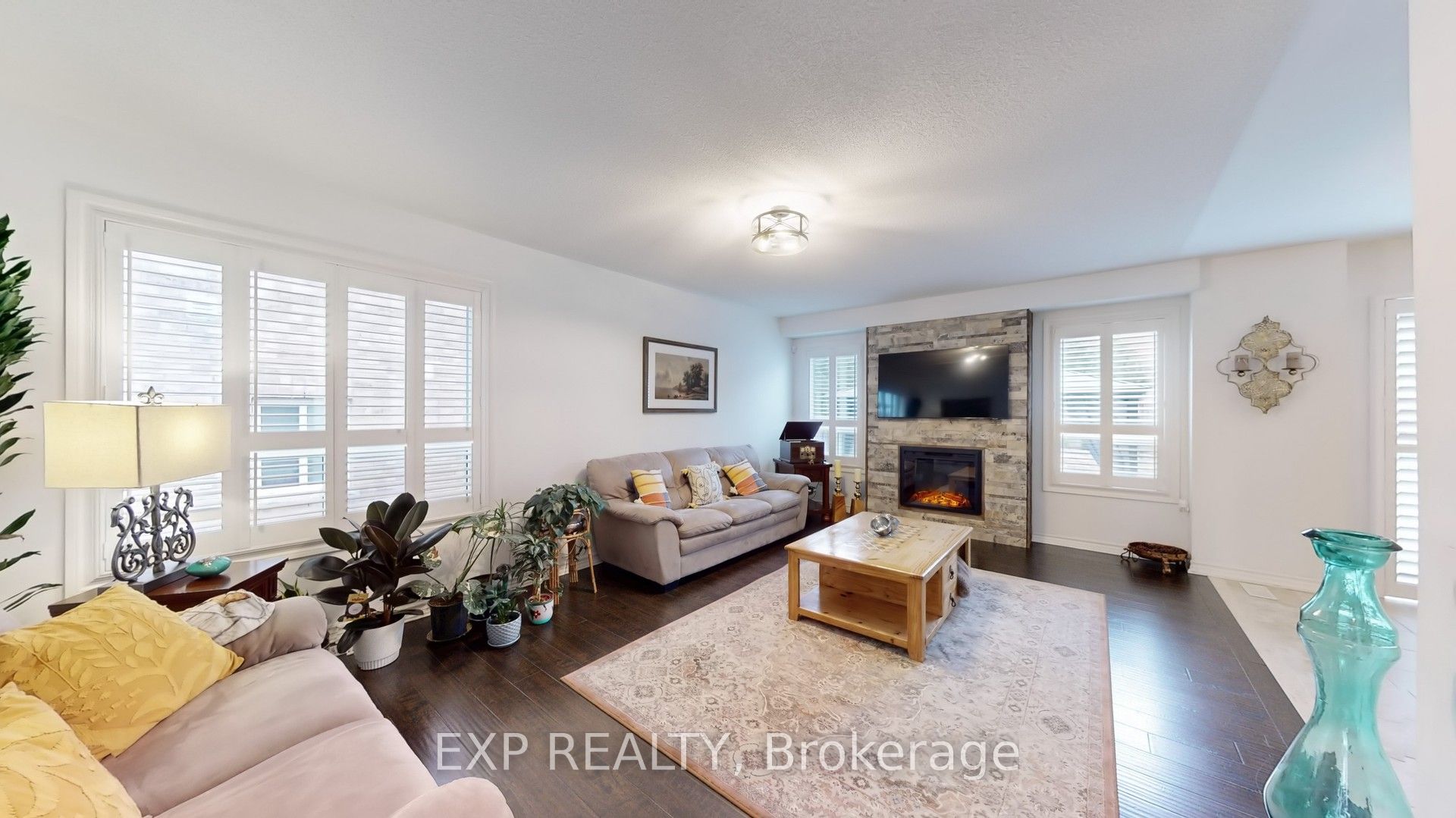 136 Donald Stewart Crescent
