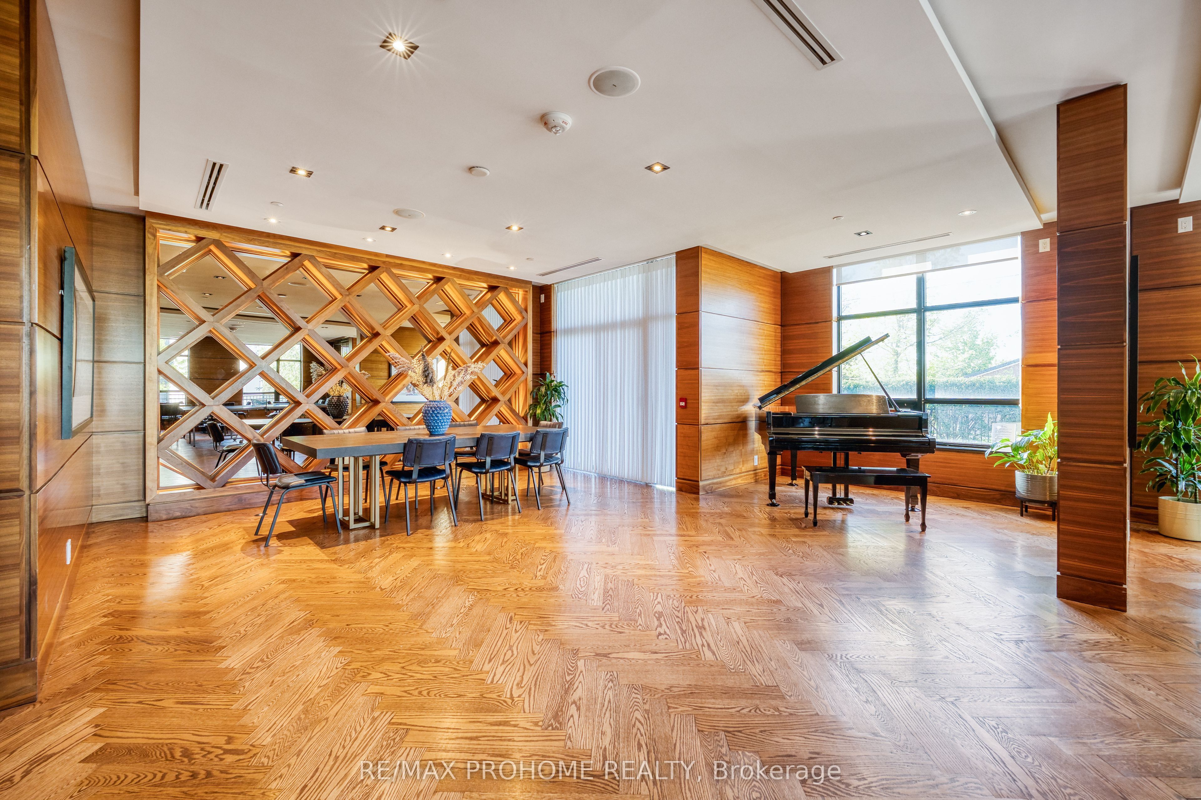 21 Clairtrell Road, #213
