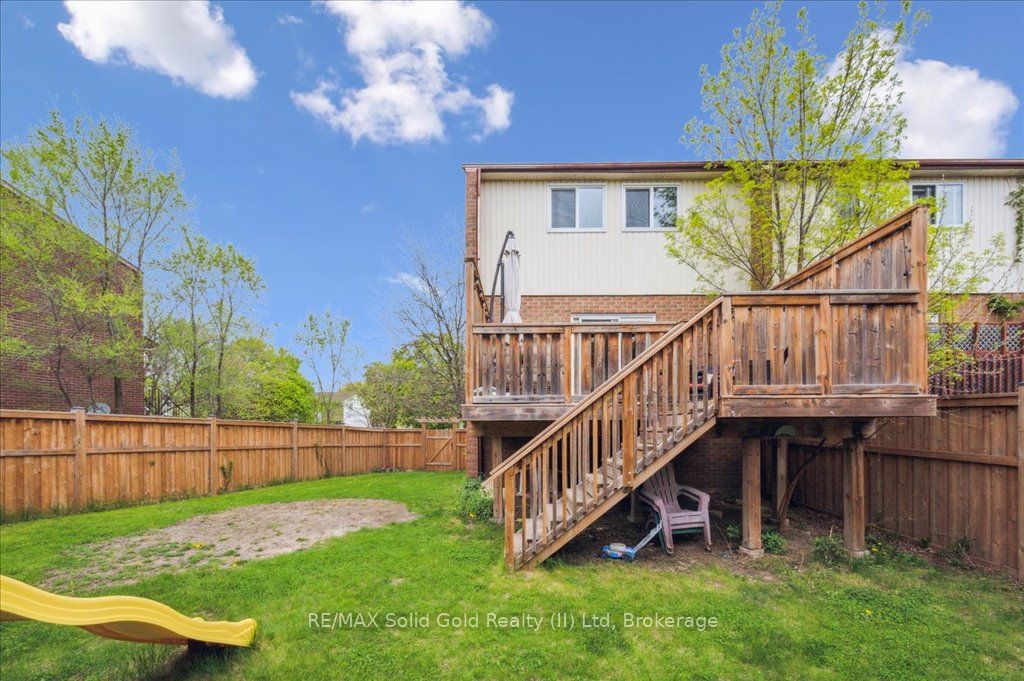 419 Bairstow Crescent, #3
