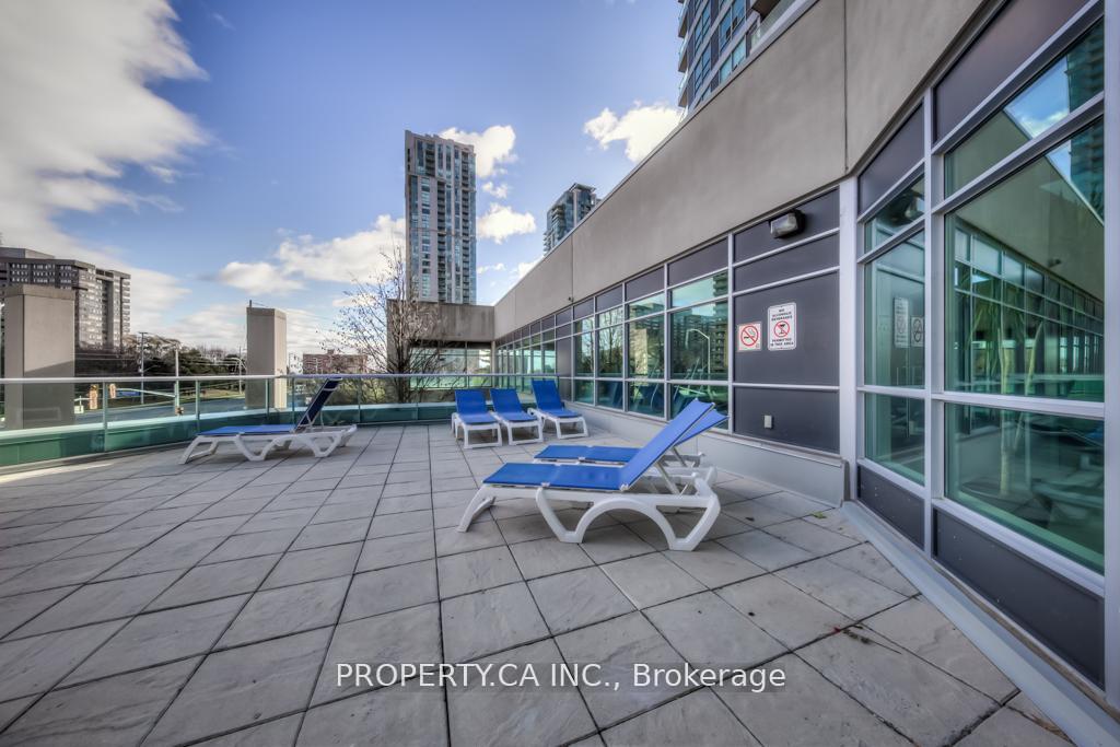 2 Bedrooms Condo at 33 Elm, Mississauga For sale