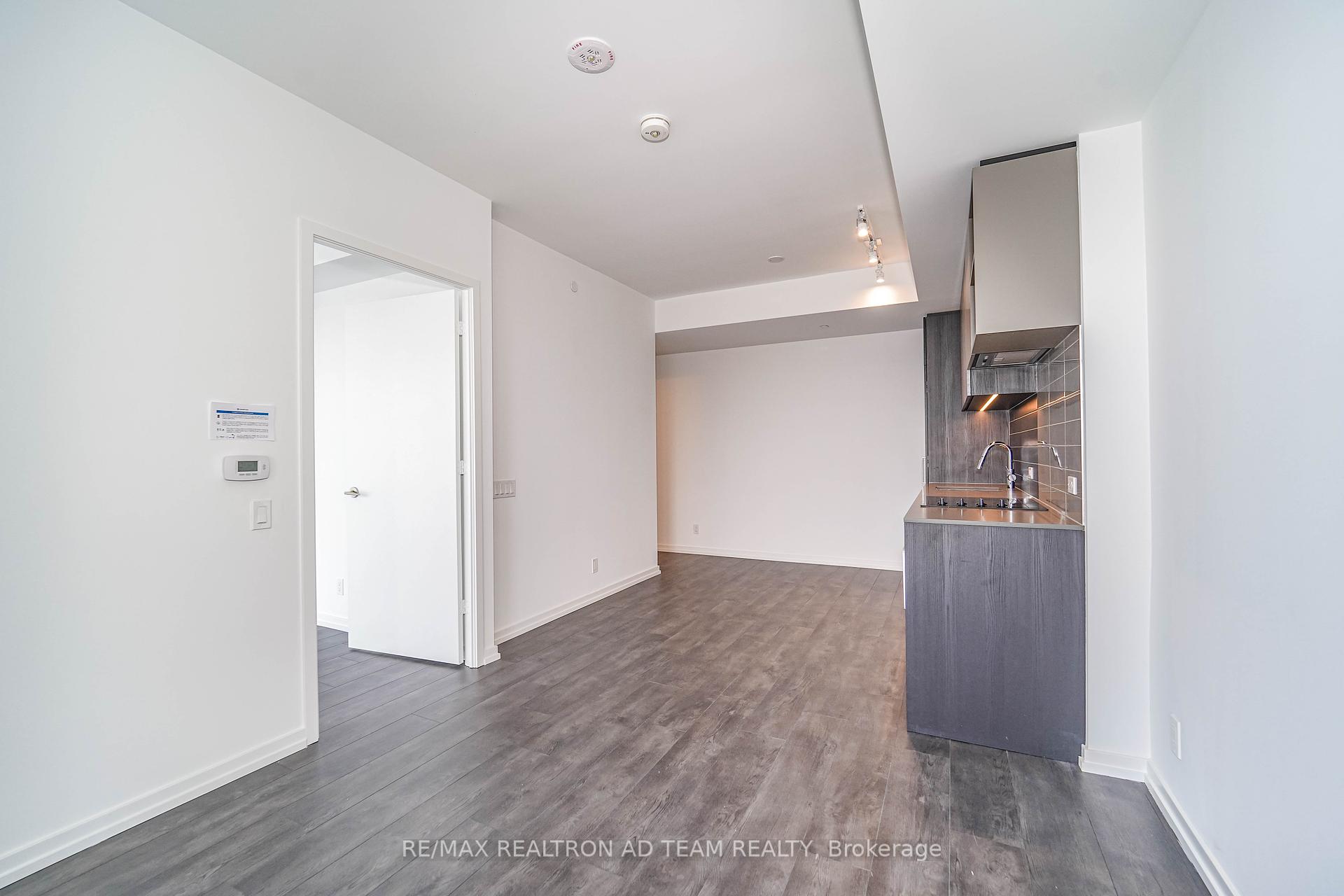 1 Bedroom Condo at 1000 Portage, Vaughan For sale
