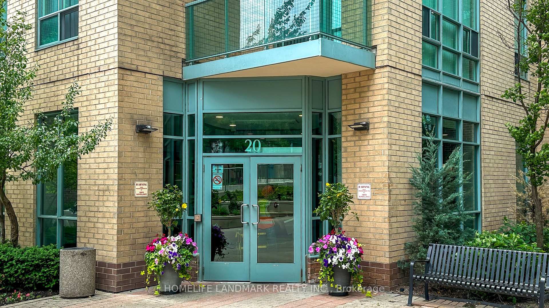 2 Bedrooms Condo at 20 Olive, Toronto For sale