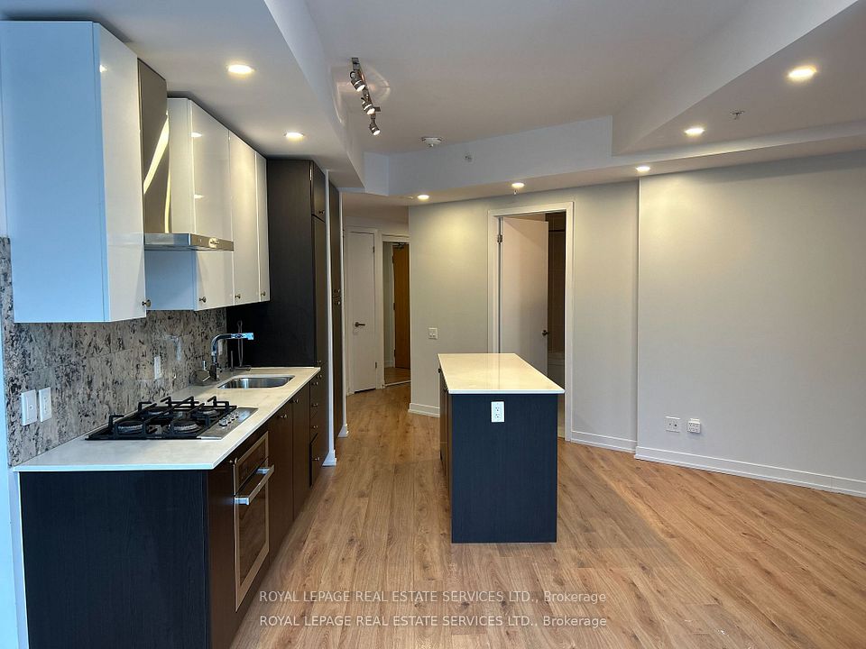 #524 - 38 Howard Park Avenue, Toronto, ON M6R 0A7