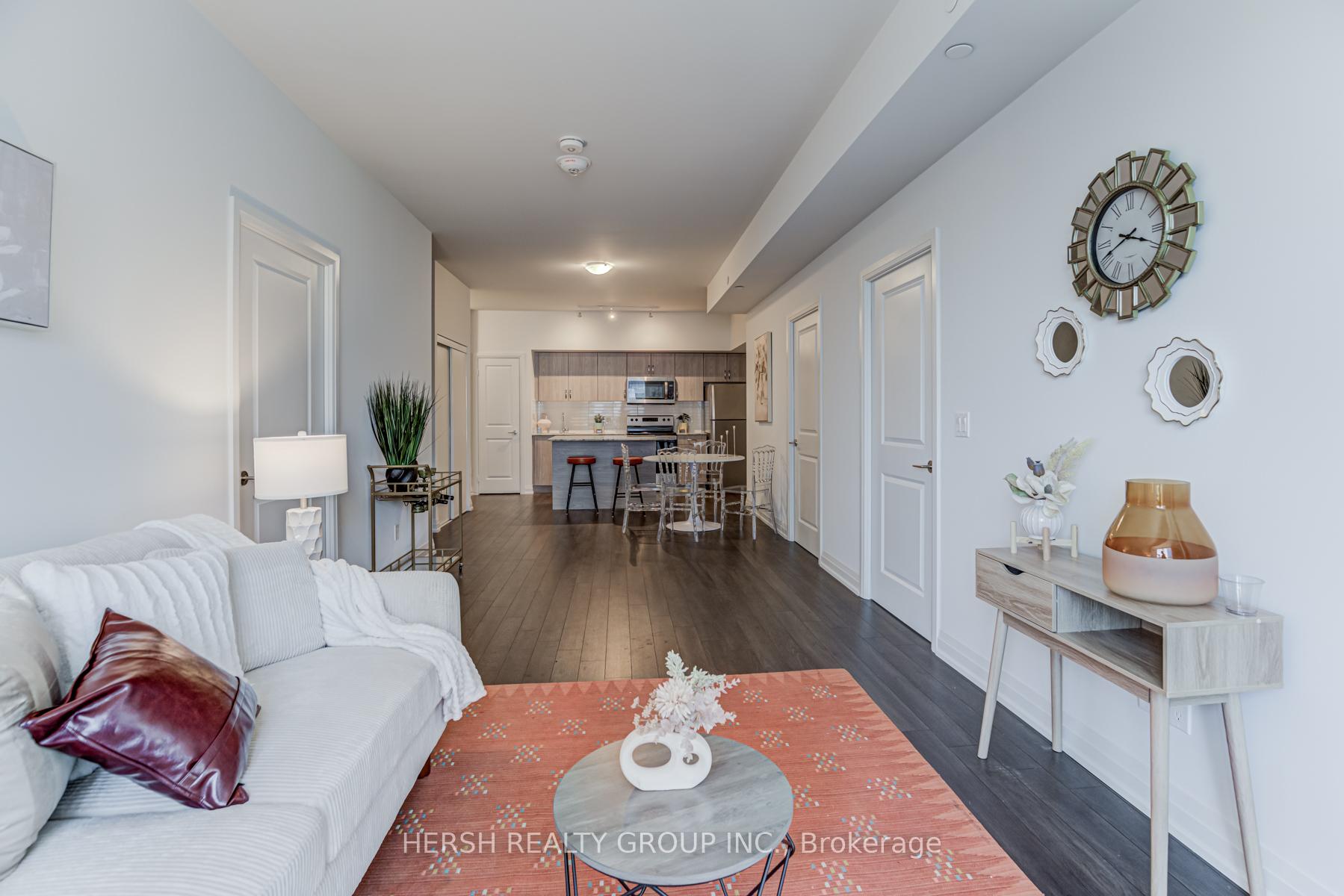 4 Bedrooms Condo at 10 Meadowglen, Toronto For sale