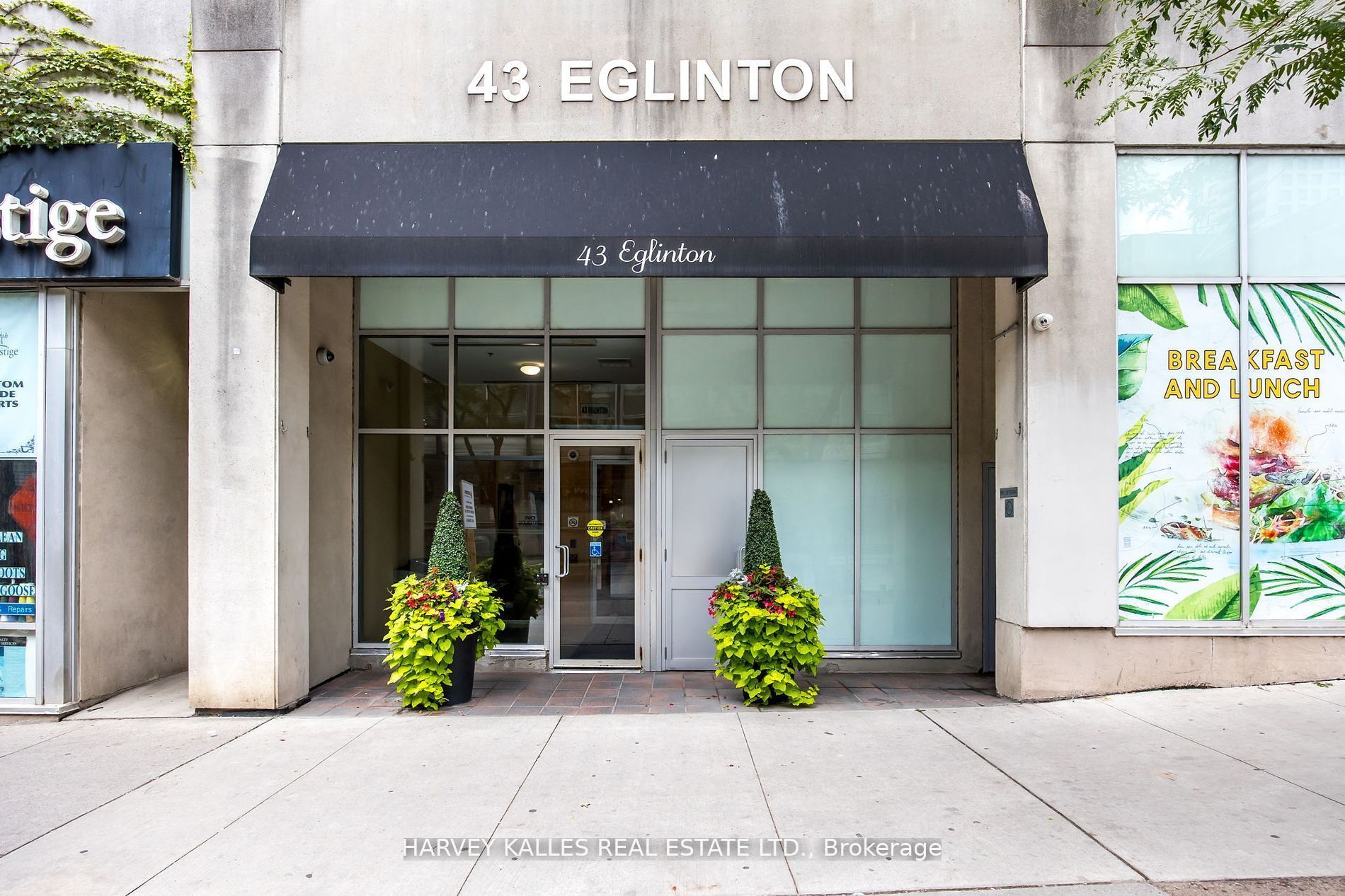 43 Eglinton Avenue E 1201