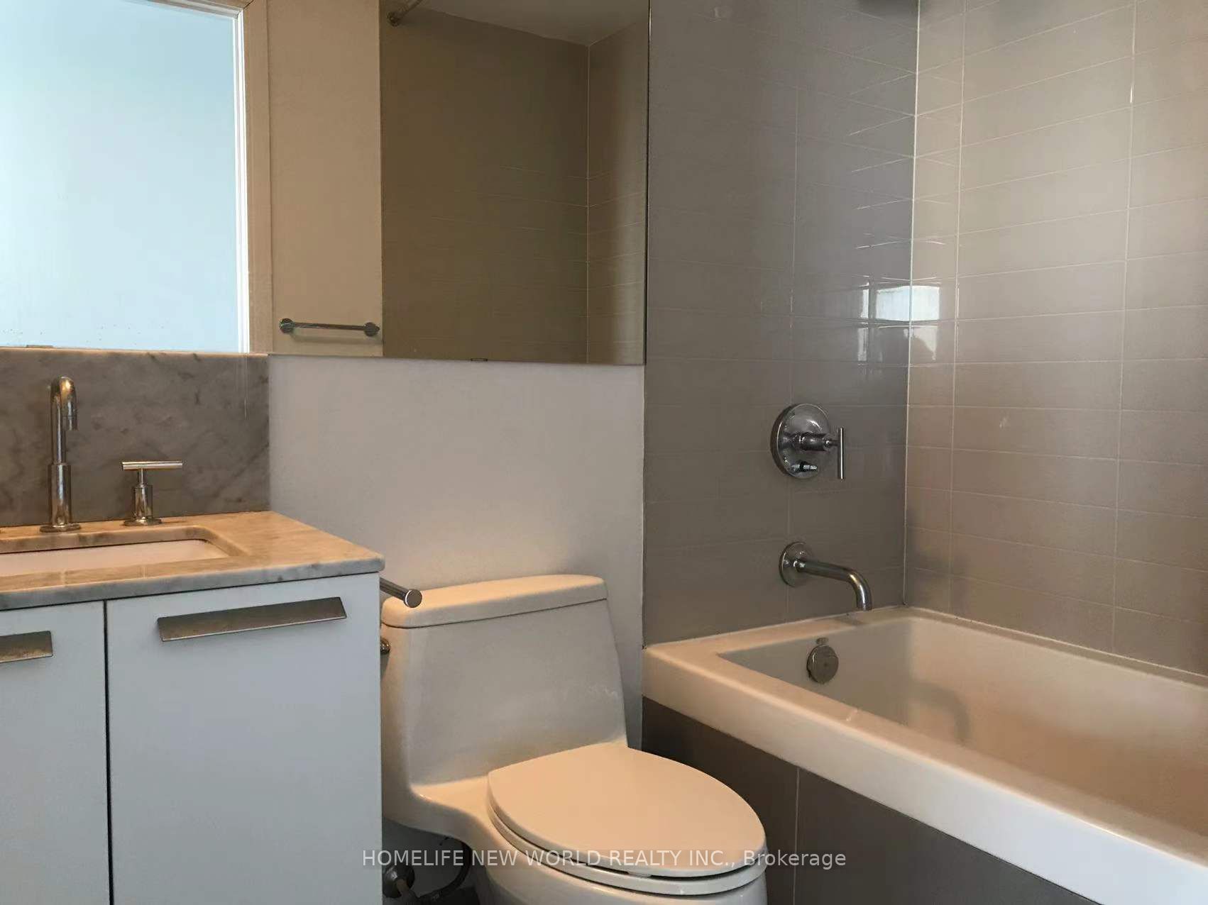 42 Charles Street E, #4505