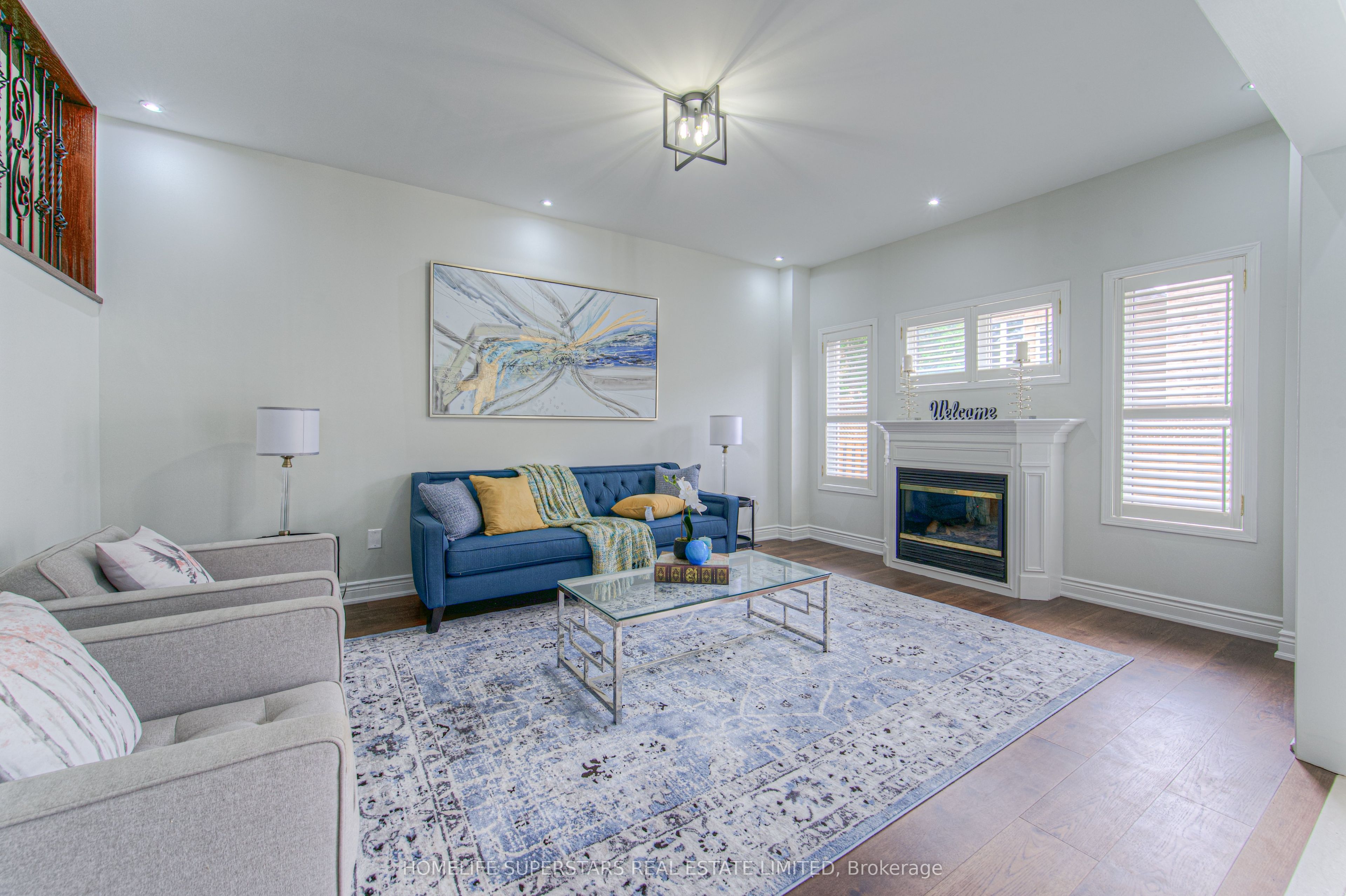 5676 Fantasia Manor
