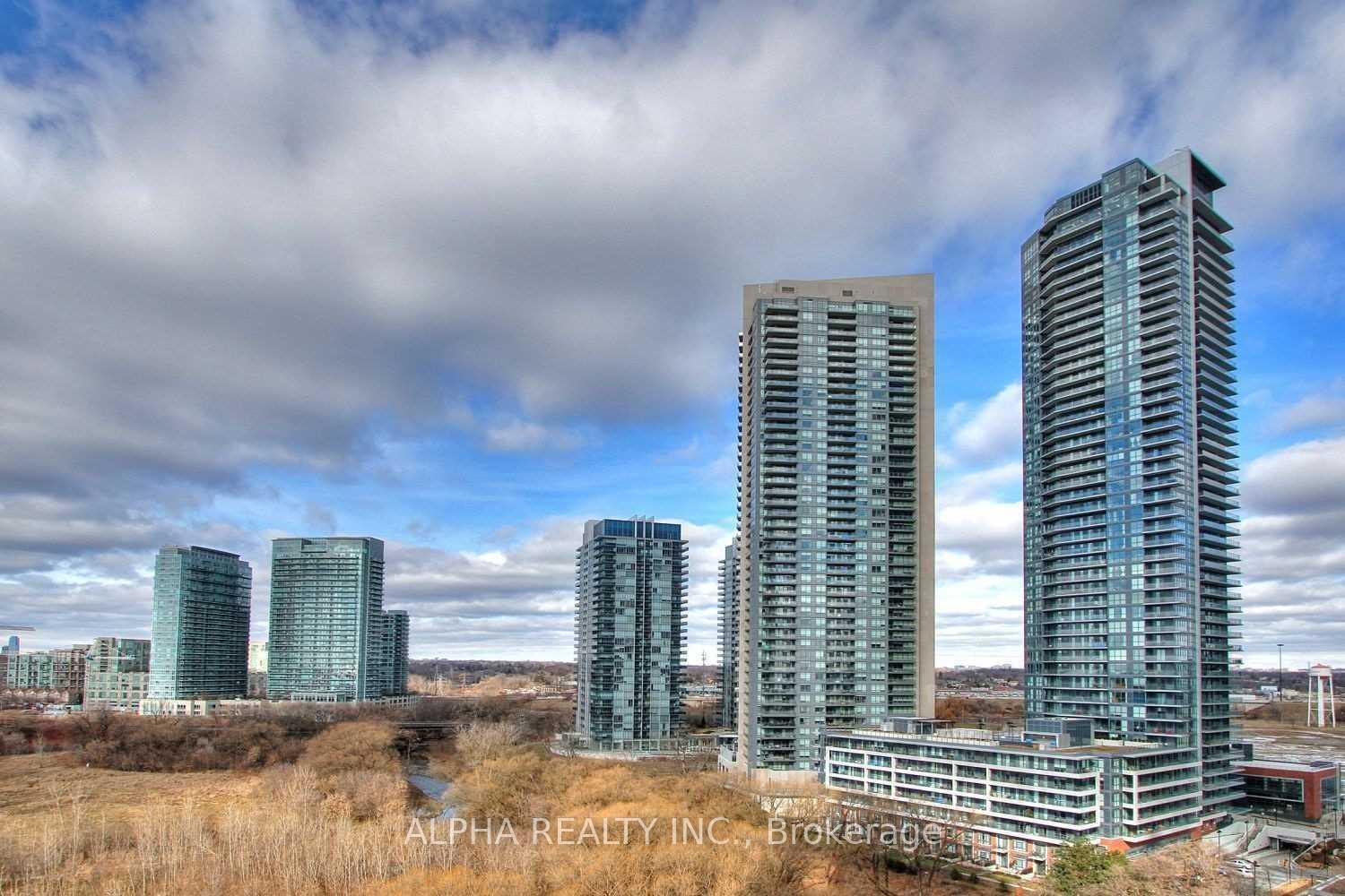 2 Bedrooms Condo at 15 Legion,  Toronto For sale