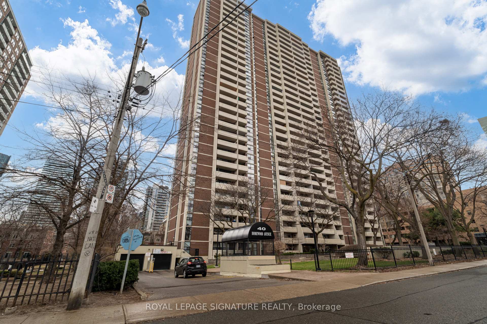 Condo at 40 Homewood, Toronto For sale