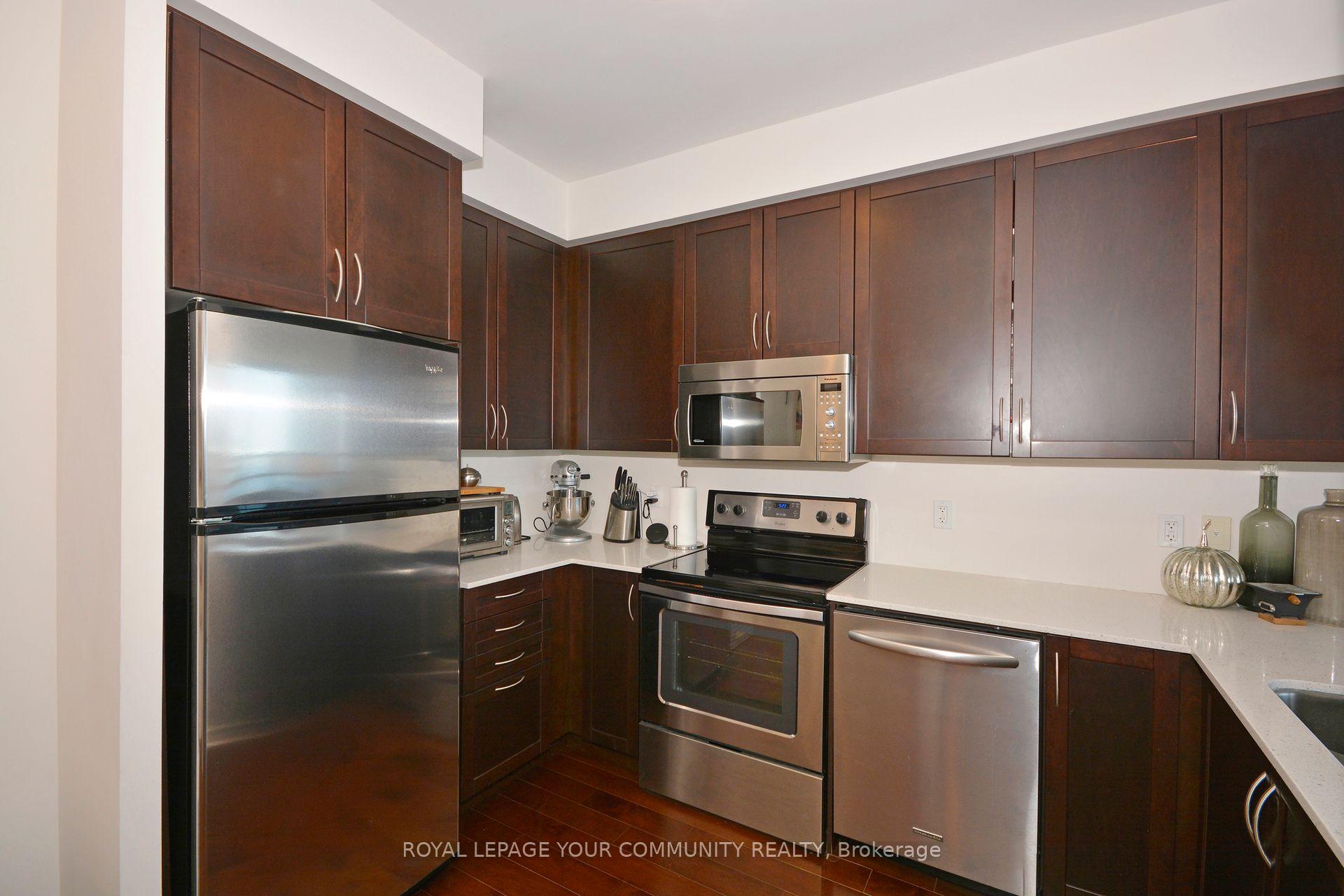 3 Bedrooms Condo at 2230 Lake Shore, Toronto For sale