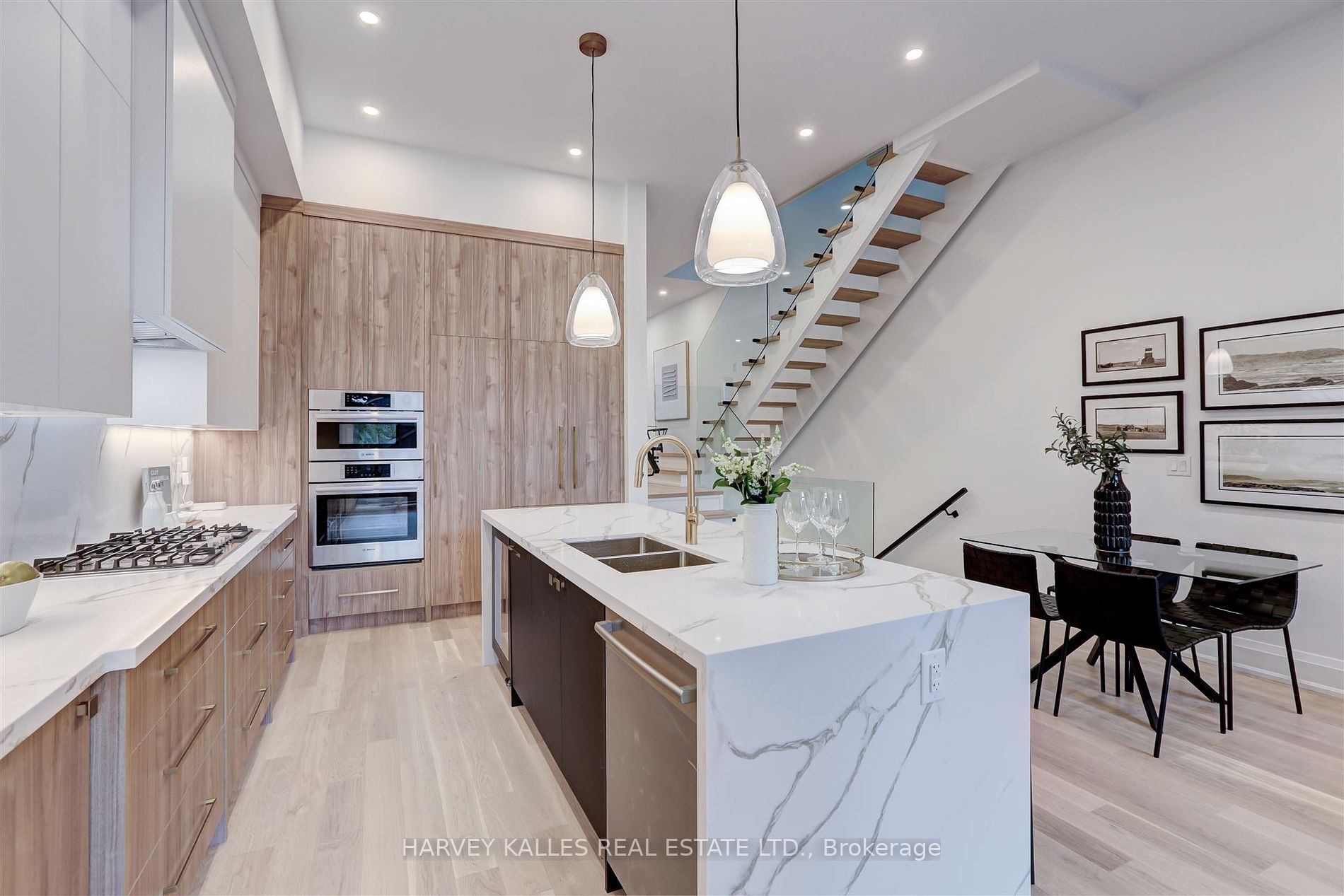 7B Bracebridge Avenue