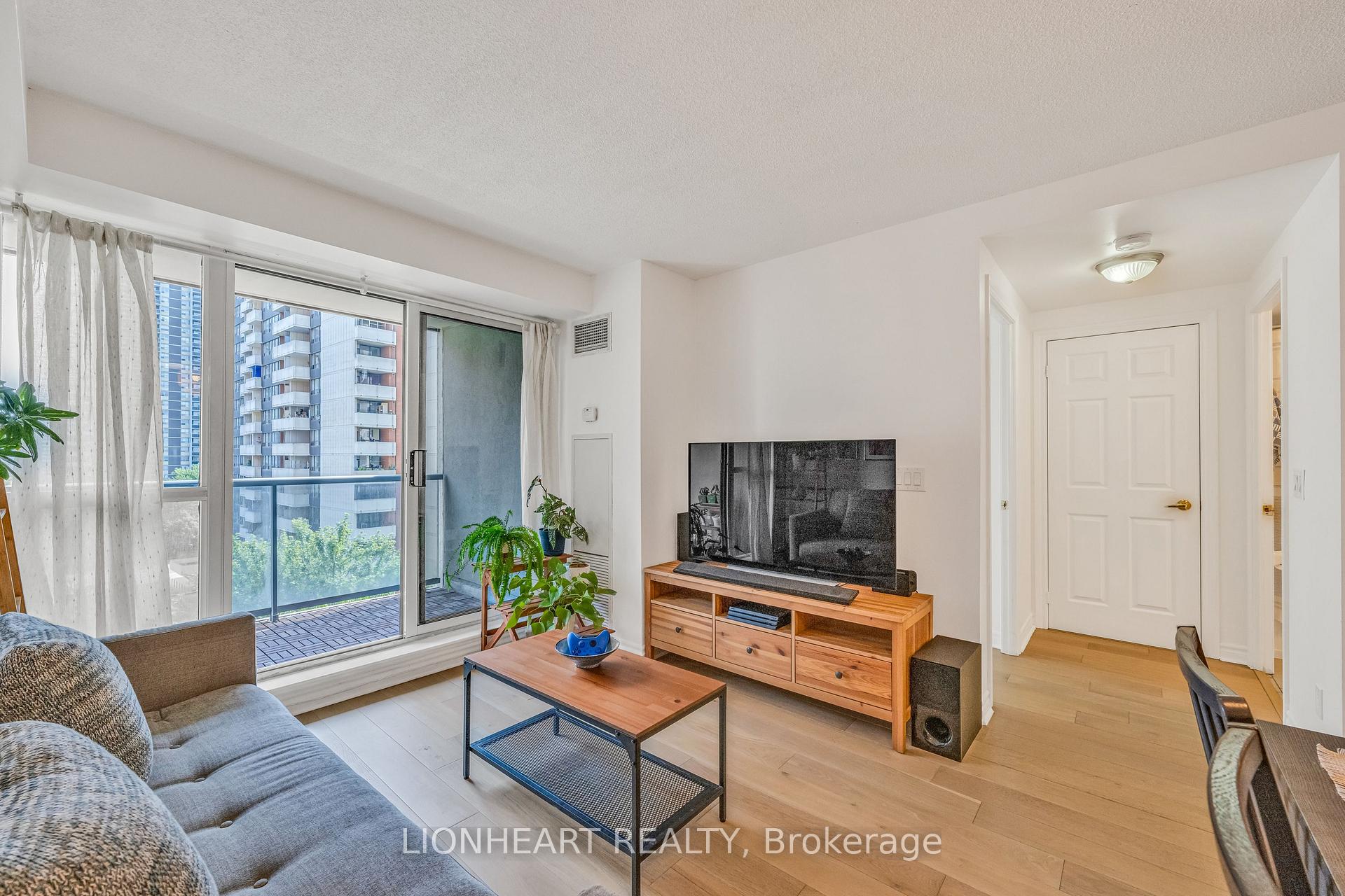 1 Bedroom Condo at 5 Michael Power, Toronto For sale