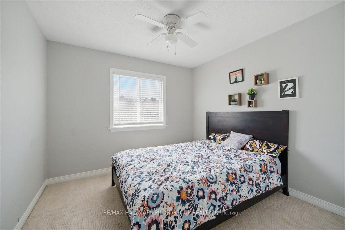 10 Maybrook Place