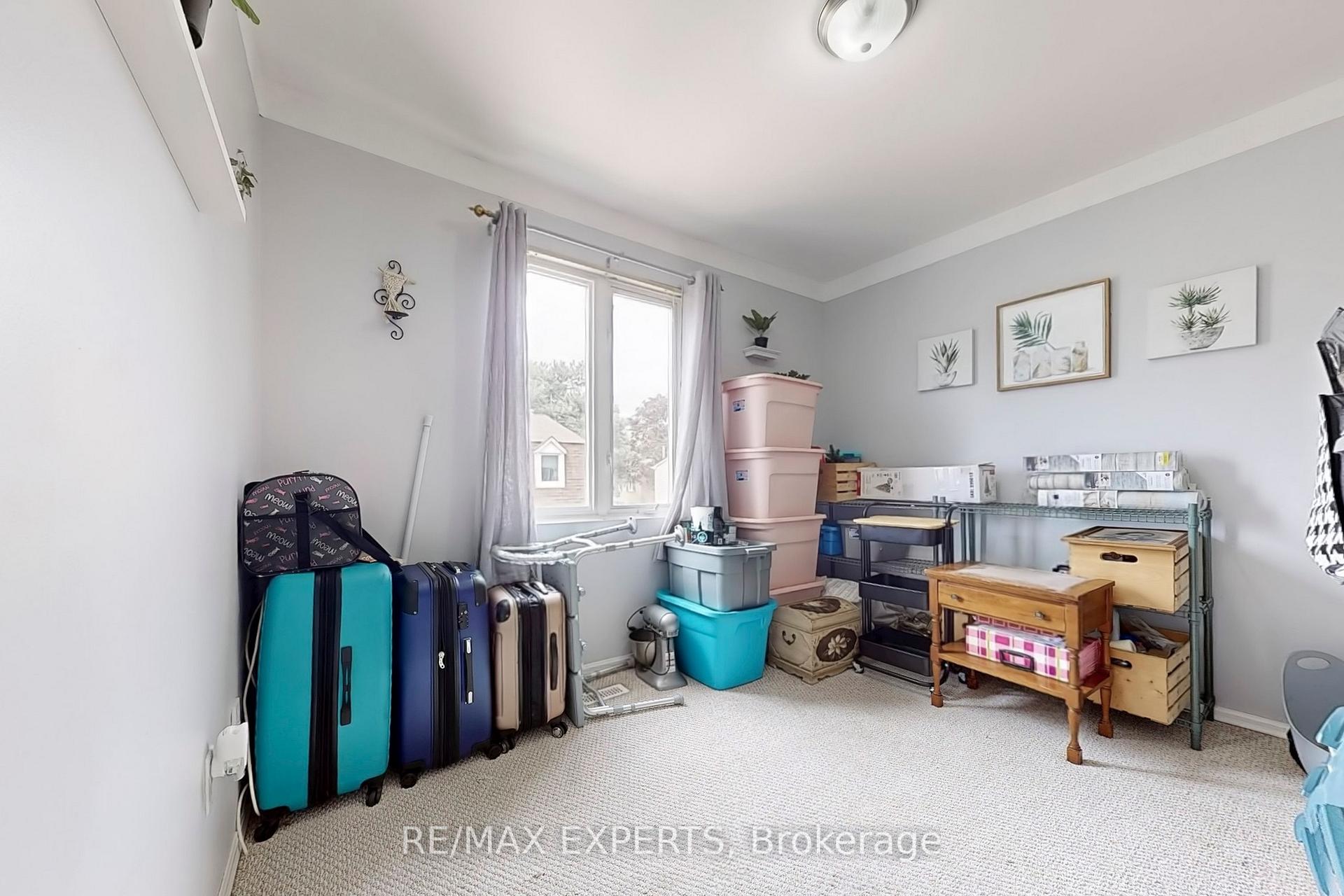 4 Bedrooms Condo at 270 Timberbank, Toronto For sale