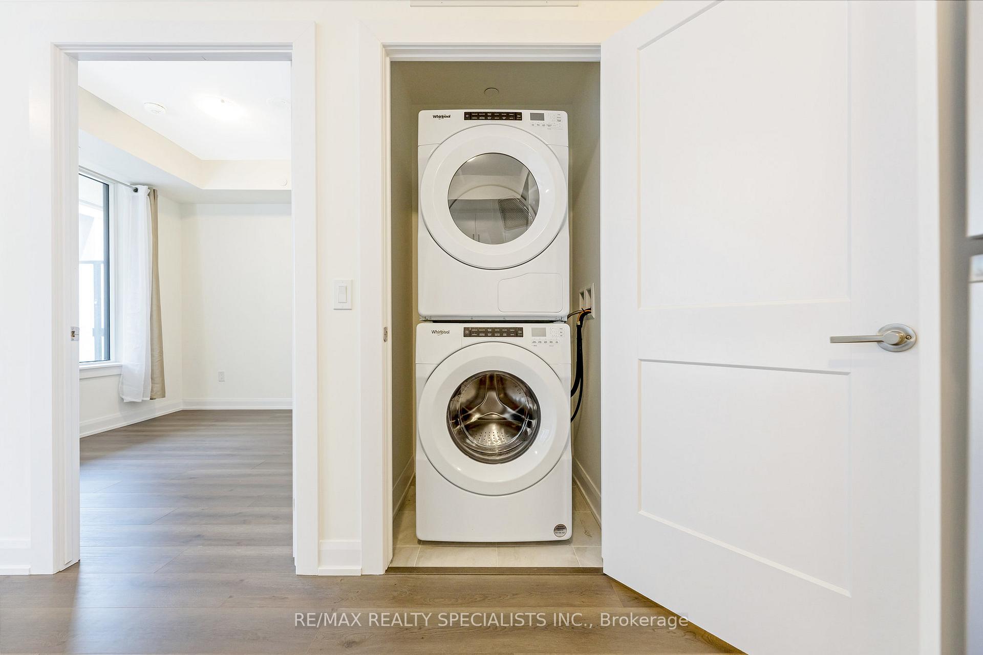 1 Bedroom Condo at 3228 William Coltson, Oakville For sale
