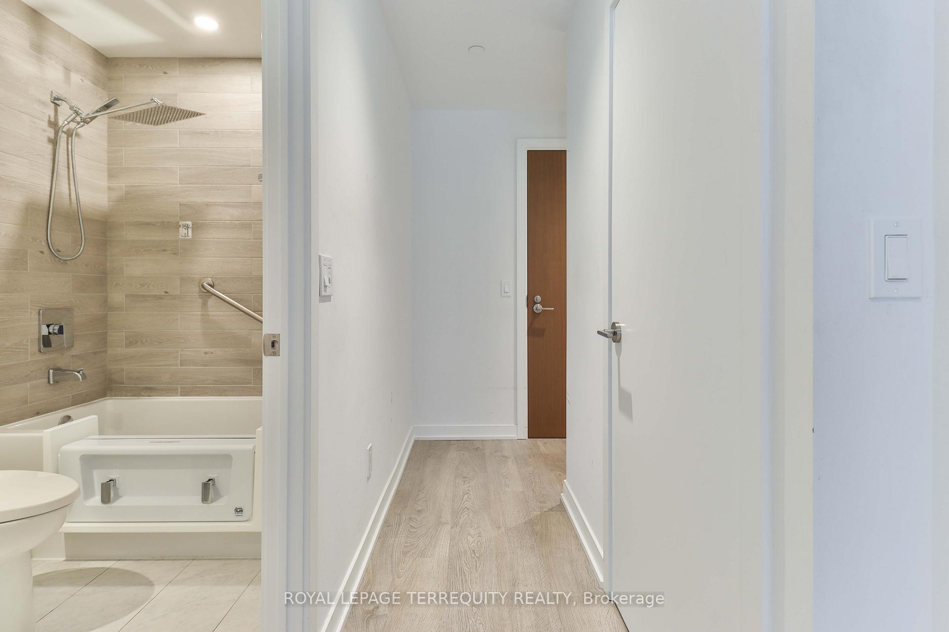 1 Bedroom Condo at 1926 Lake Shore, Toronto For sale