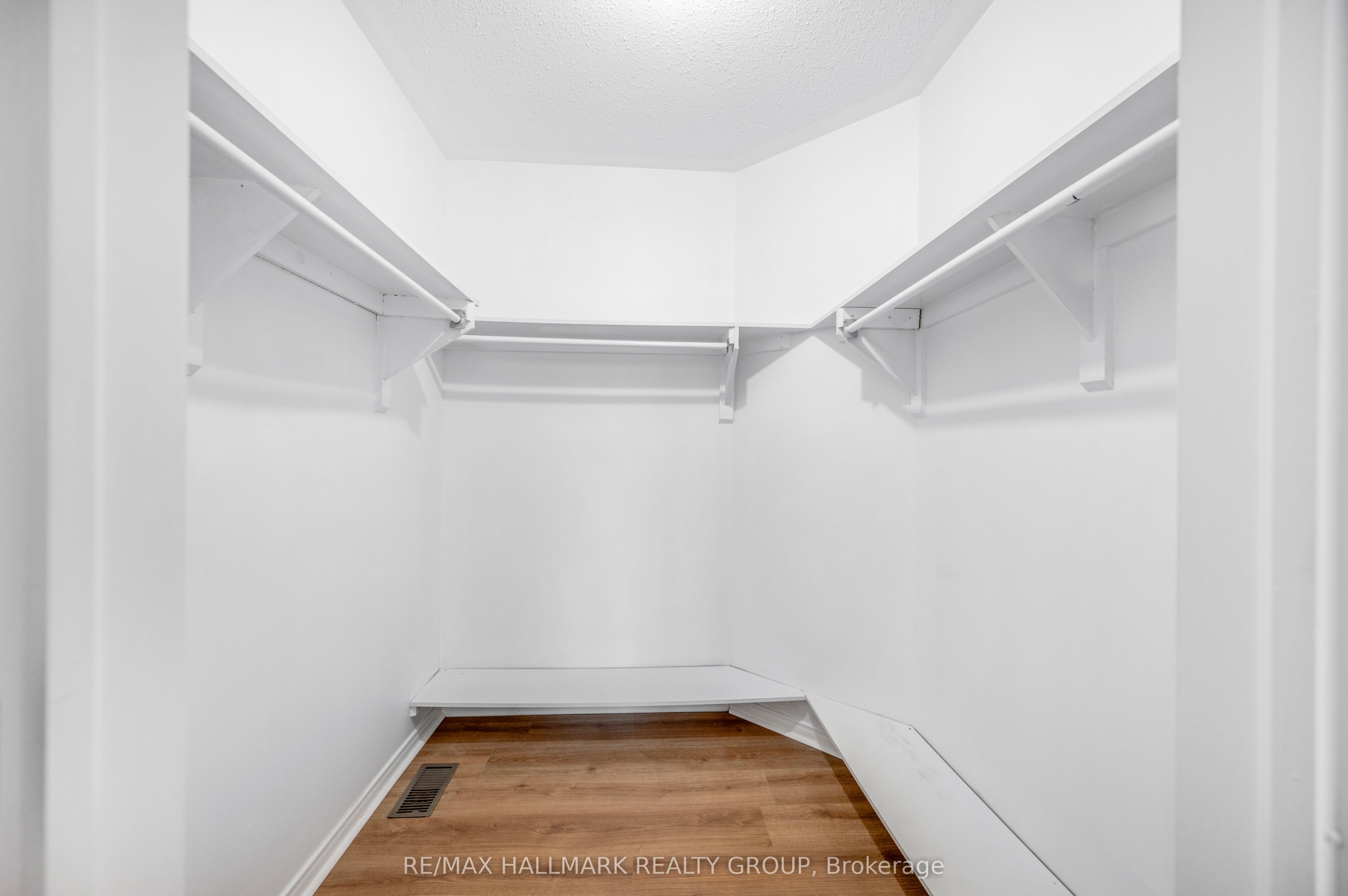 1401 MONTRESOR Way
