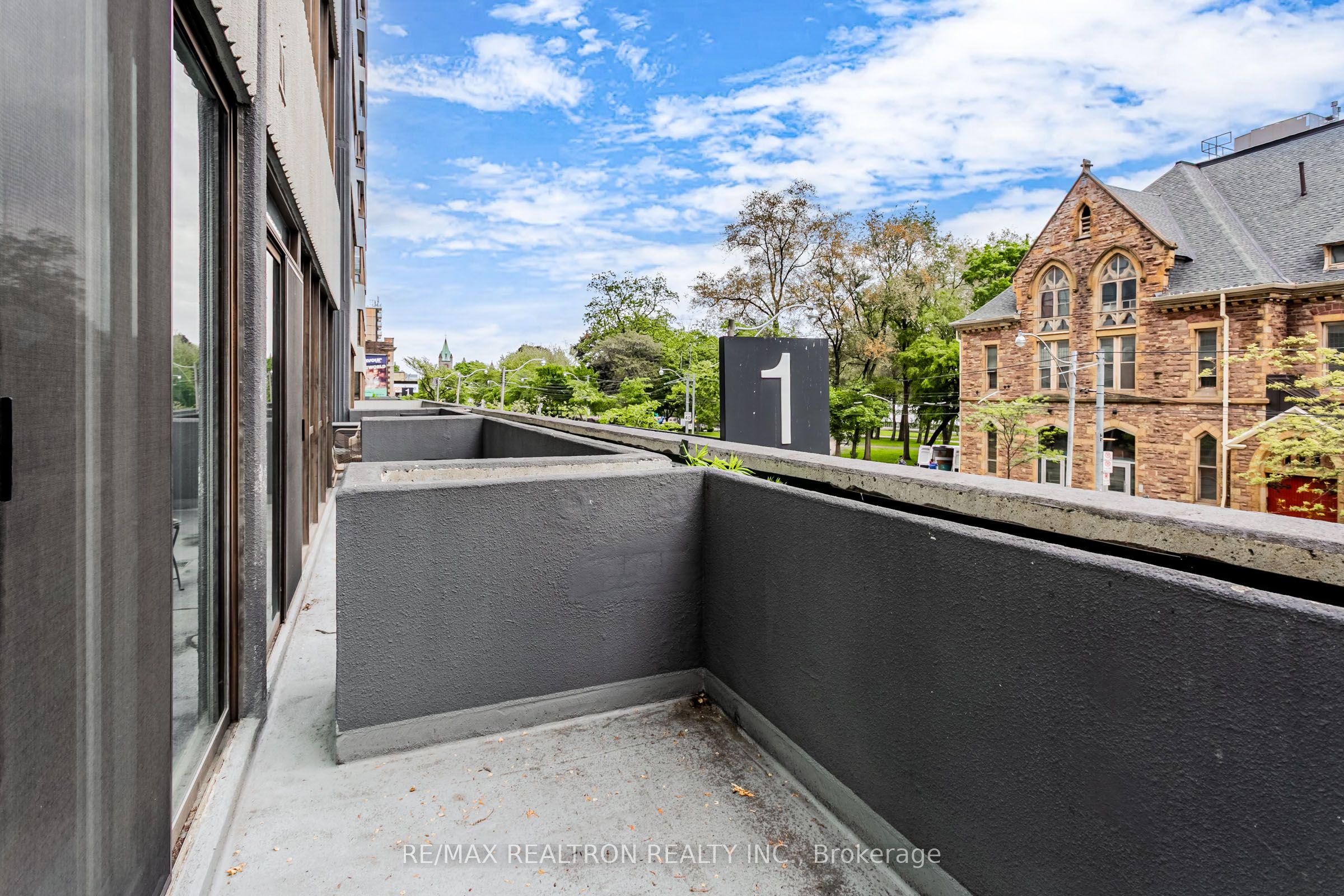 120 Carlton Street, #201