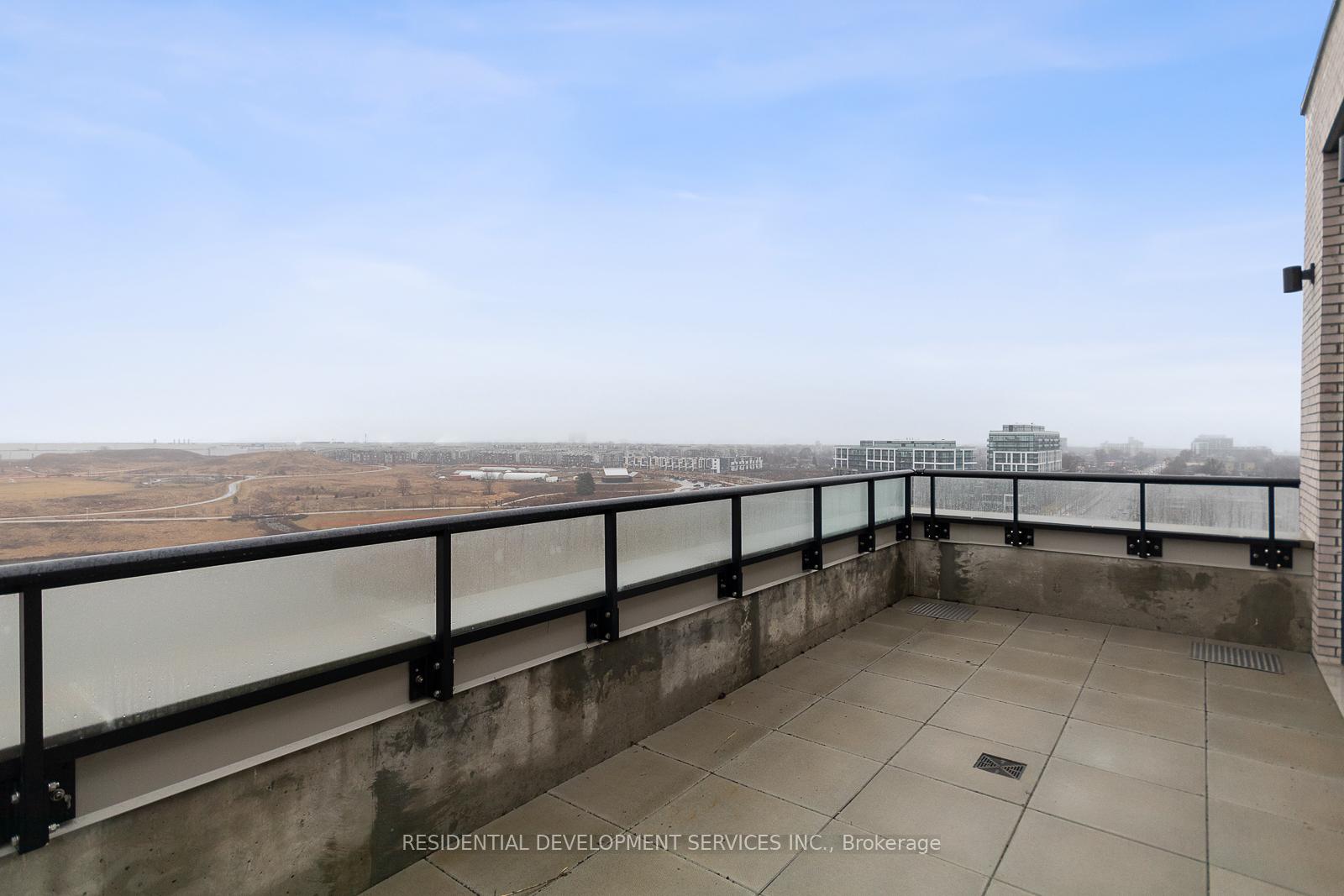 3 Bedrooms Condo at 3100 Keele,  Toronto For sale