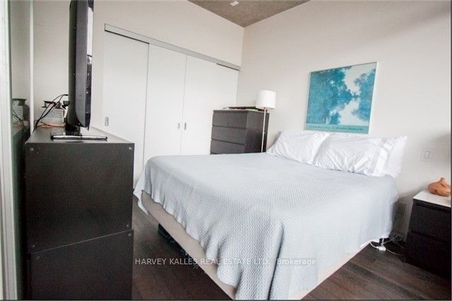 319 Carlaw Avenue, #512