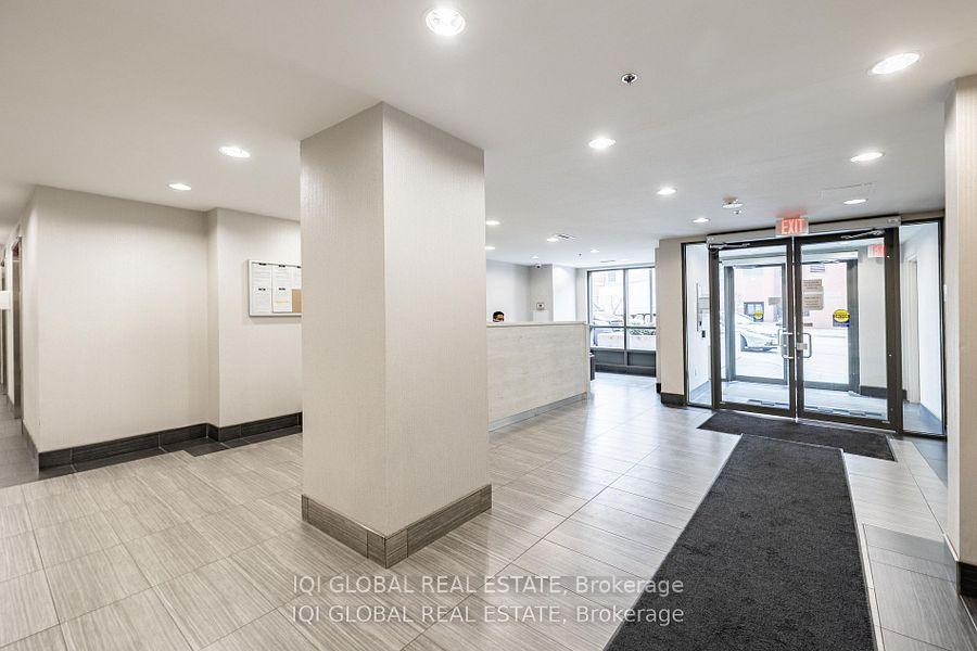 2 Bedrooms Condo at 1420 Dupont, Toronto For sale