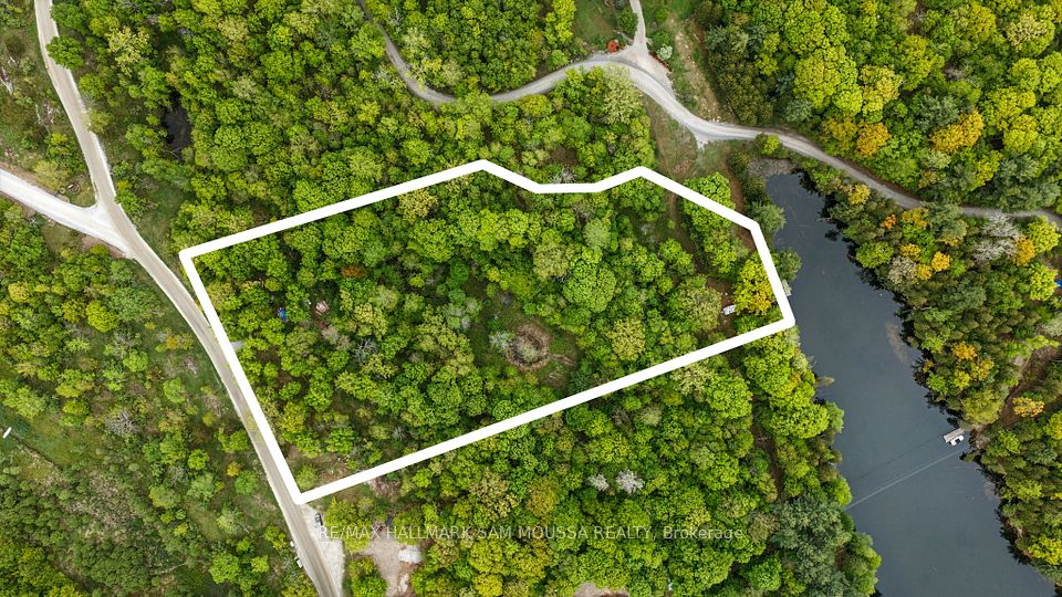 525 Miner's Point Drive, Tay Valley, ON K7H 3C5