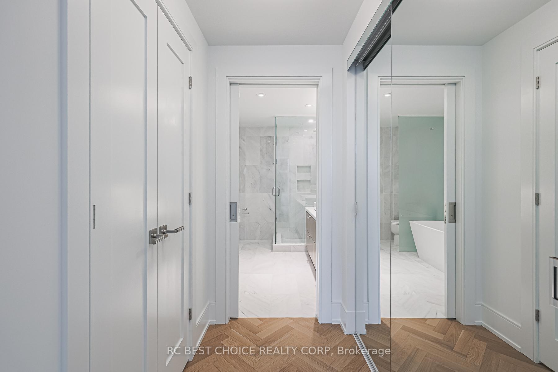 3 Bedrooms Condo at 455 Wellington, Toronto For sale