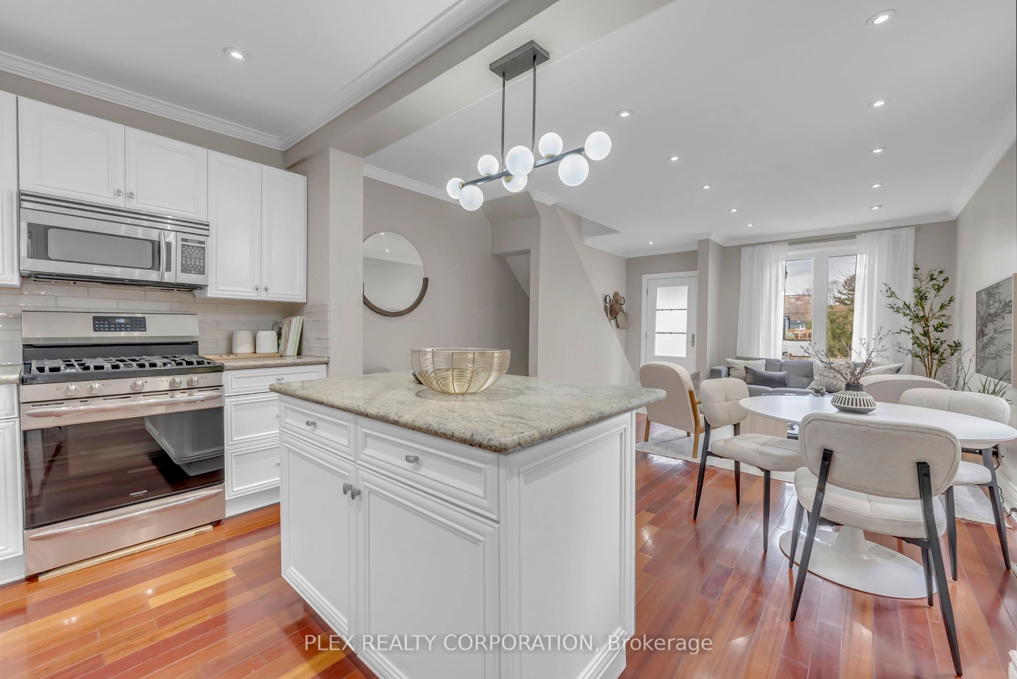 52 Poucher Street