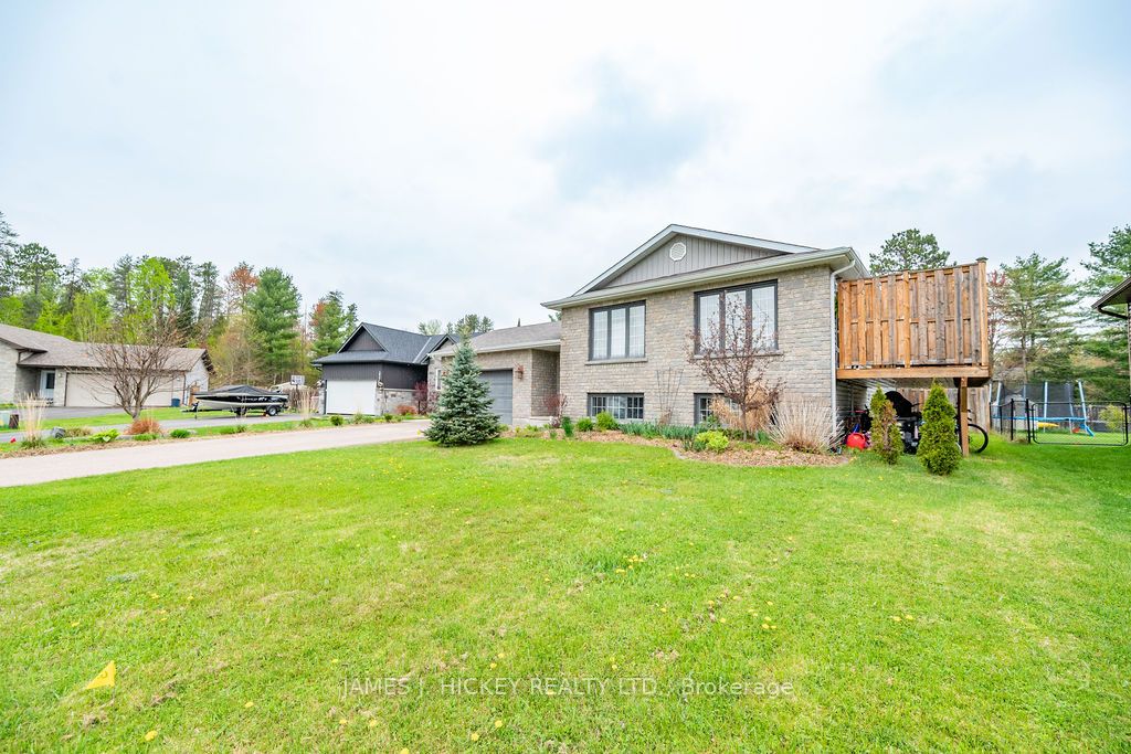 1010 Beatty Crescent