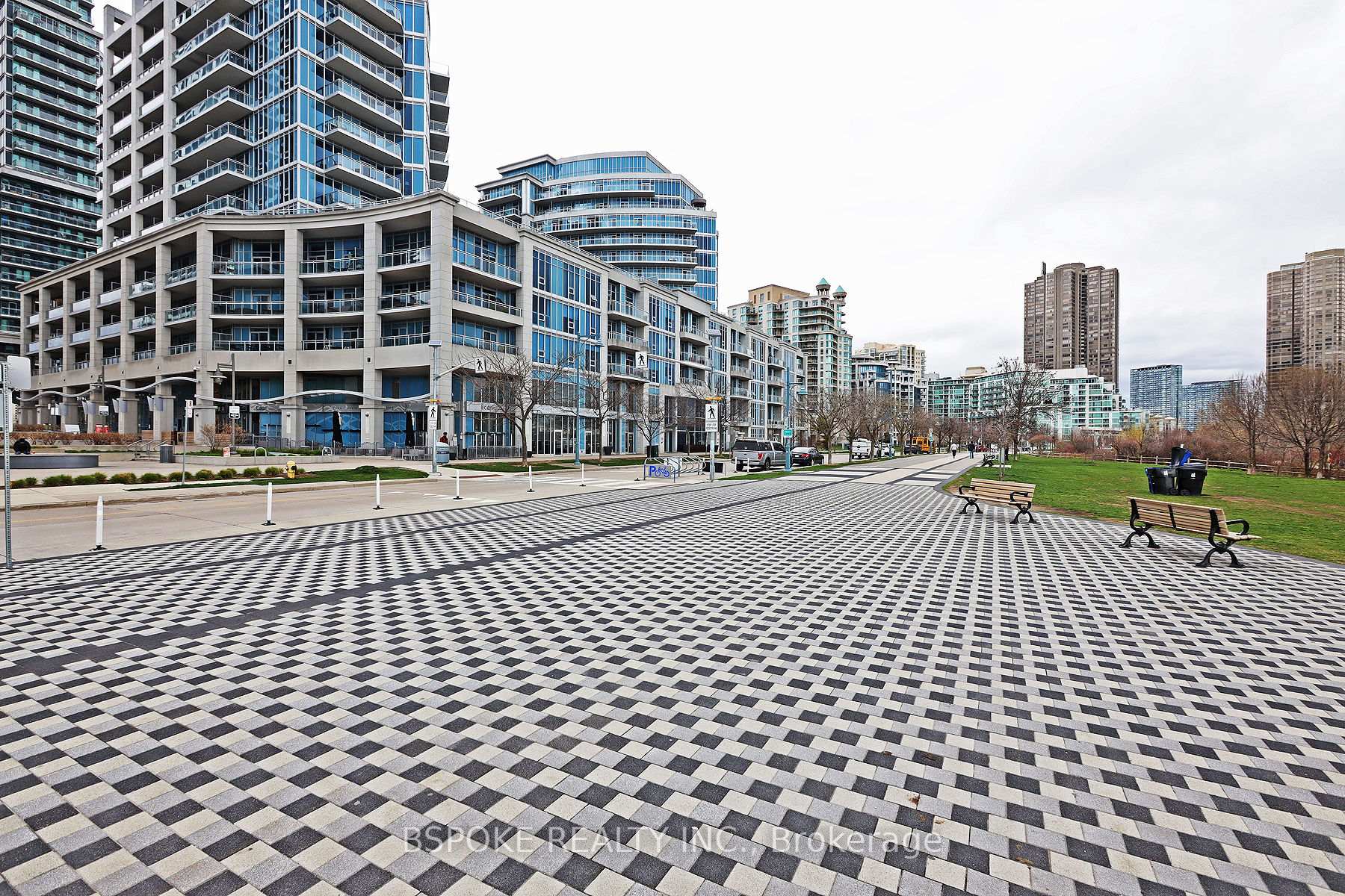 2 Bedrooms Condo at 16 Brookers, Toronto For sale