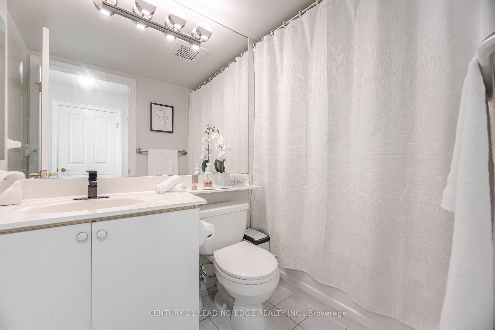 3 Bedrooms Condo at 68 Corporate, Toronto For sale