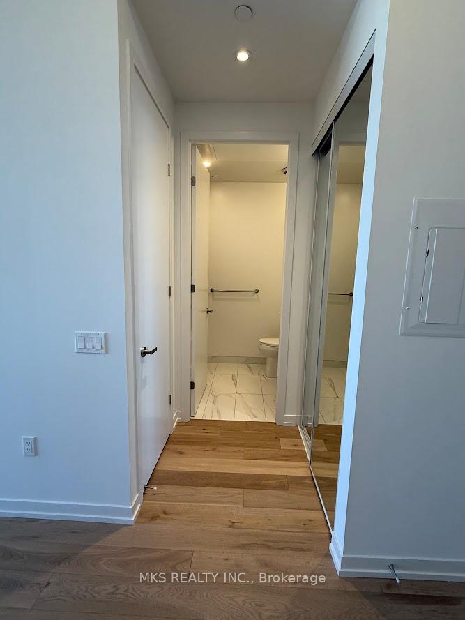 1 Bedroom Condo at 55 Cooper, Toronto For sale