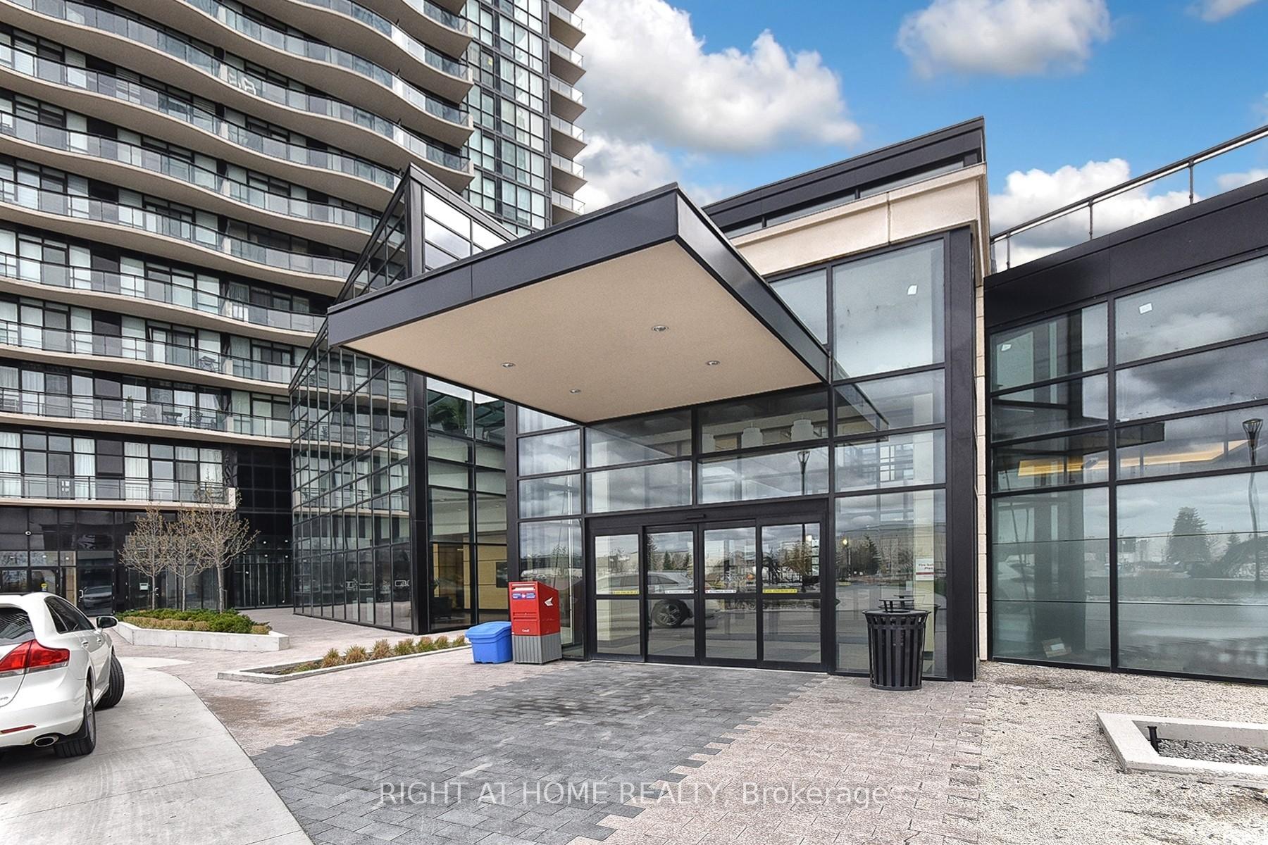 2 Bedrooms Condo at 2910 Highway No, 7, Vaughan For sale