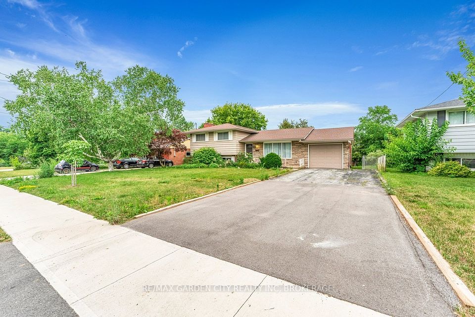 180 St. Davids Road, St. Catharines, ON L2T 1R3